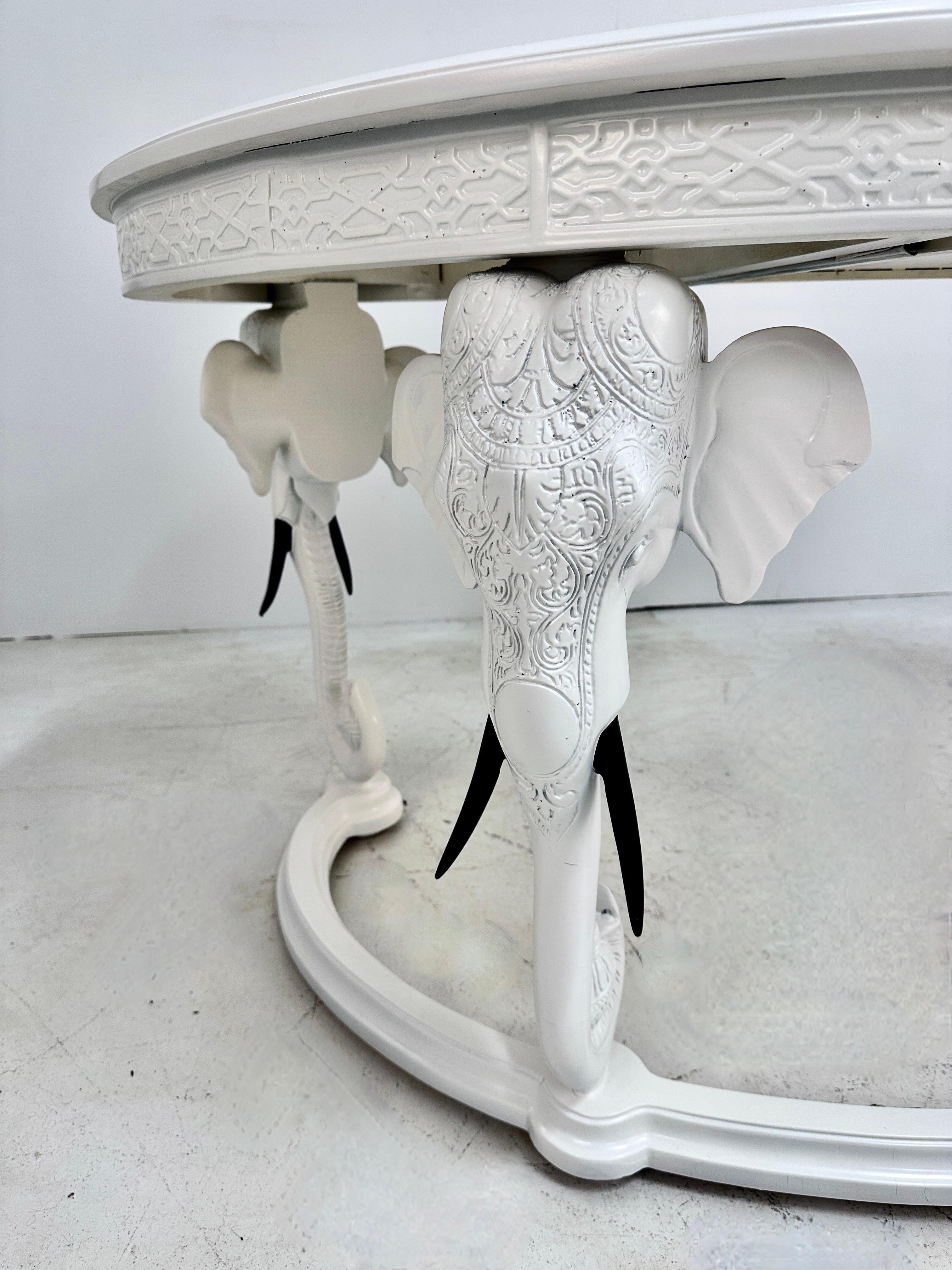 Gampel-Stoll Elephant Desk in Kidney Form In Good Condition For Sale In Norwalk, CT