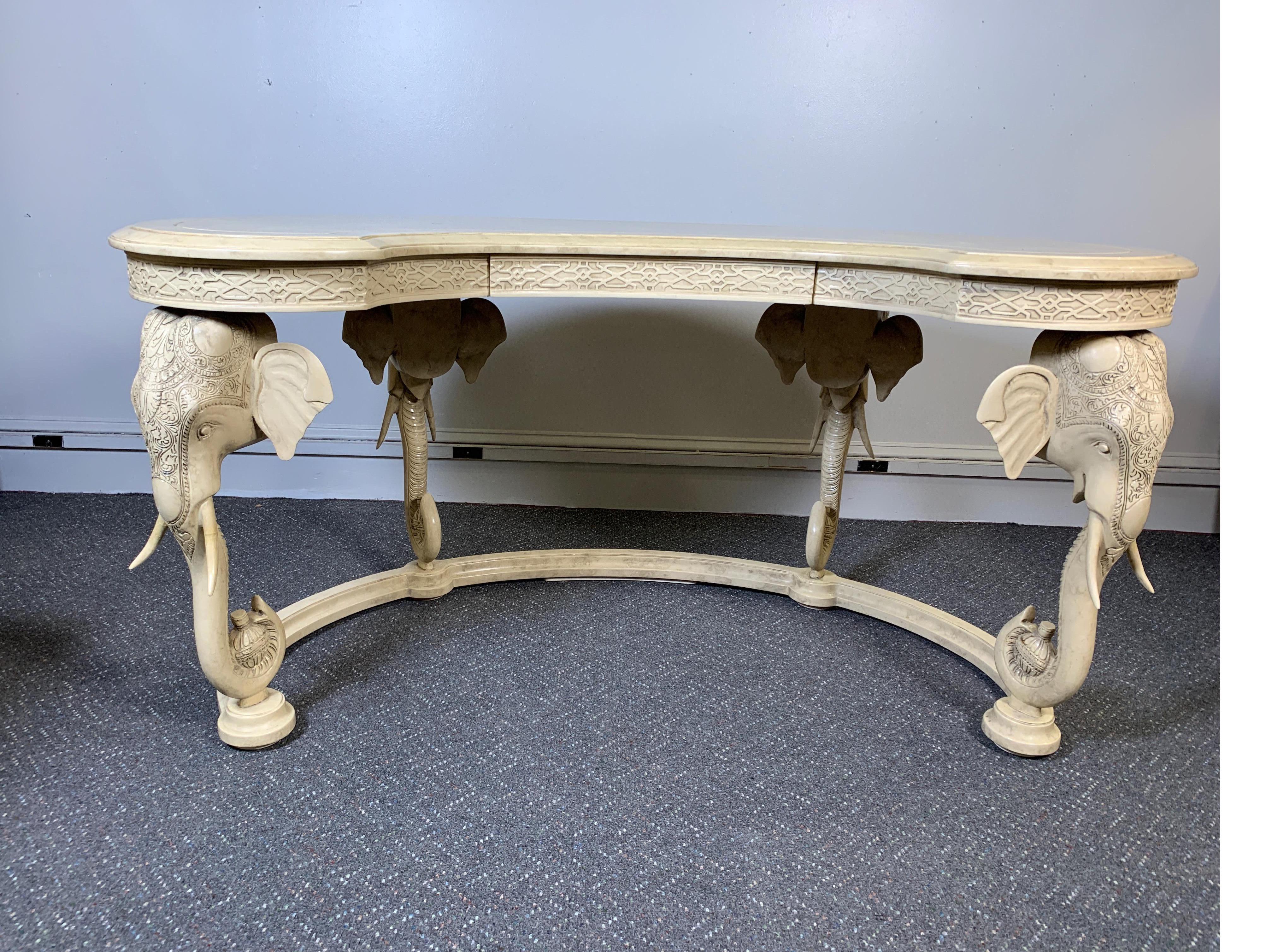 Gampel Stoll Kidney Elephant Desk with Chair In Good Condition In Lambertville, NJ