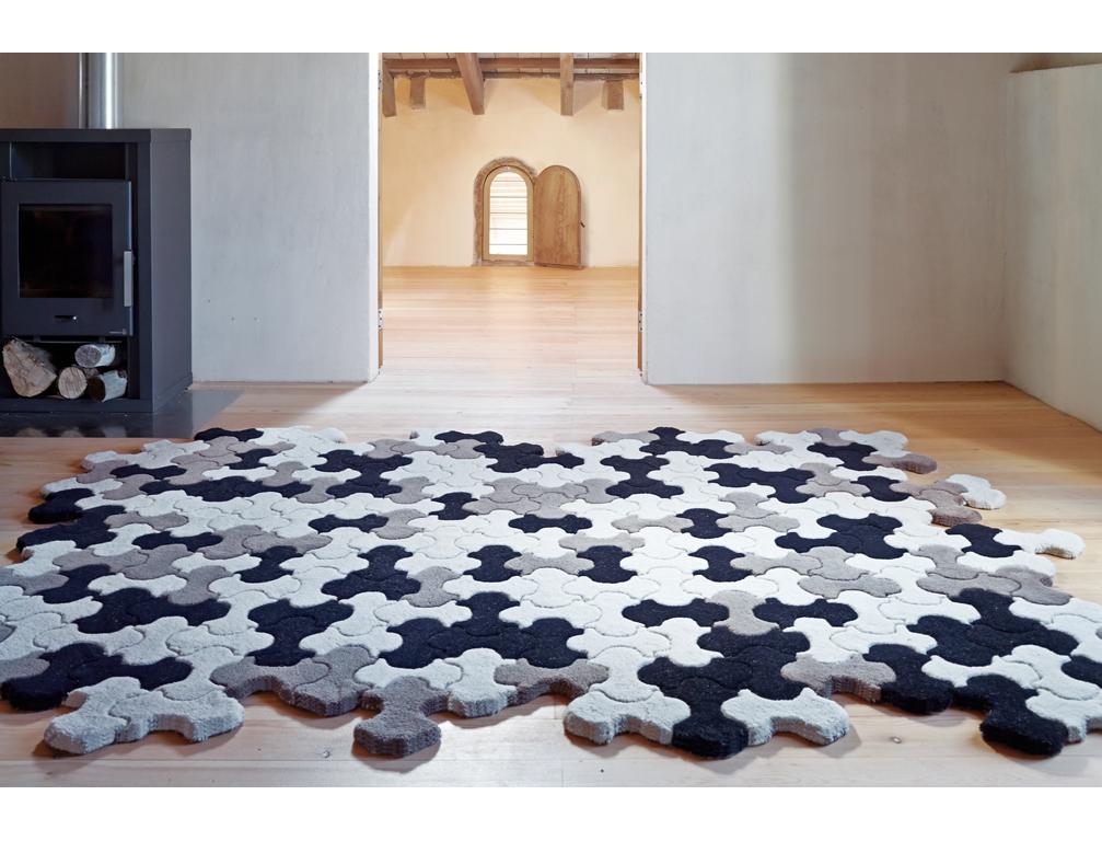 Modern GAN Pack Rug in Natural by Jose A. Gandía and Blasco
