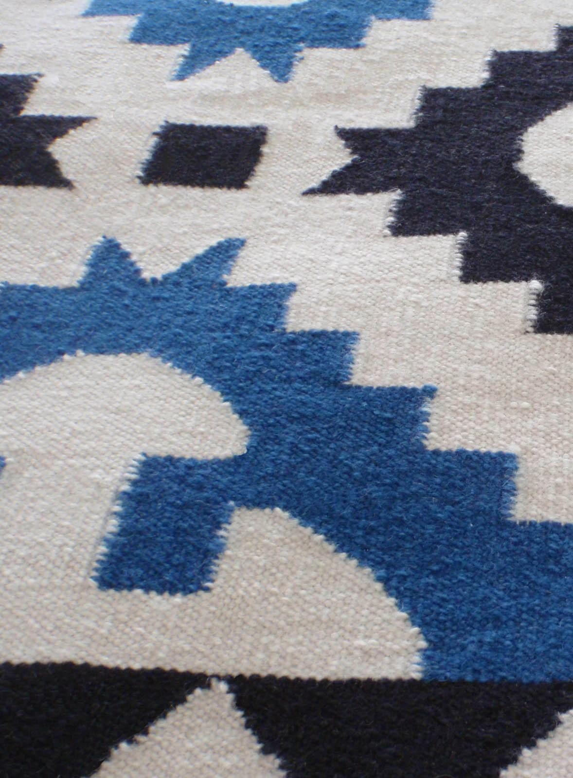 A basic rug, Classic, practical, accessible... and now contemporary as well. Always in wool, reversible and obviously handmade. Materials: 100% wool. Technique: Kilim.
  