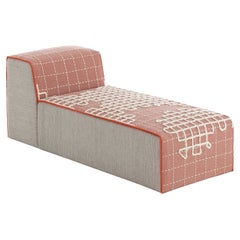 GAN Space Bandas Chaise Longue in rosa antico con struttura in Wood di Patricia Urquiola