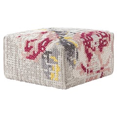 Puf GAN Spaces Canevas Flores Cuadradas en Natural de Charlotte Lancelot