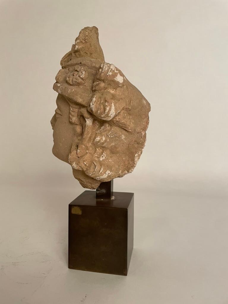 Stuckkopf eines Bodhisattva aus Gandharan, 3.-5. Jahrhundert im Angebot 6