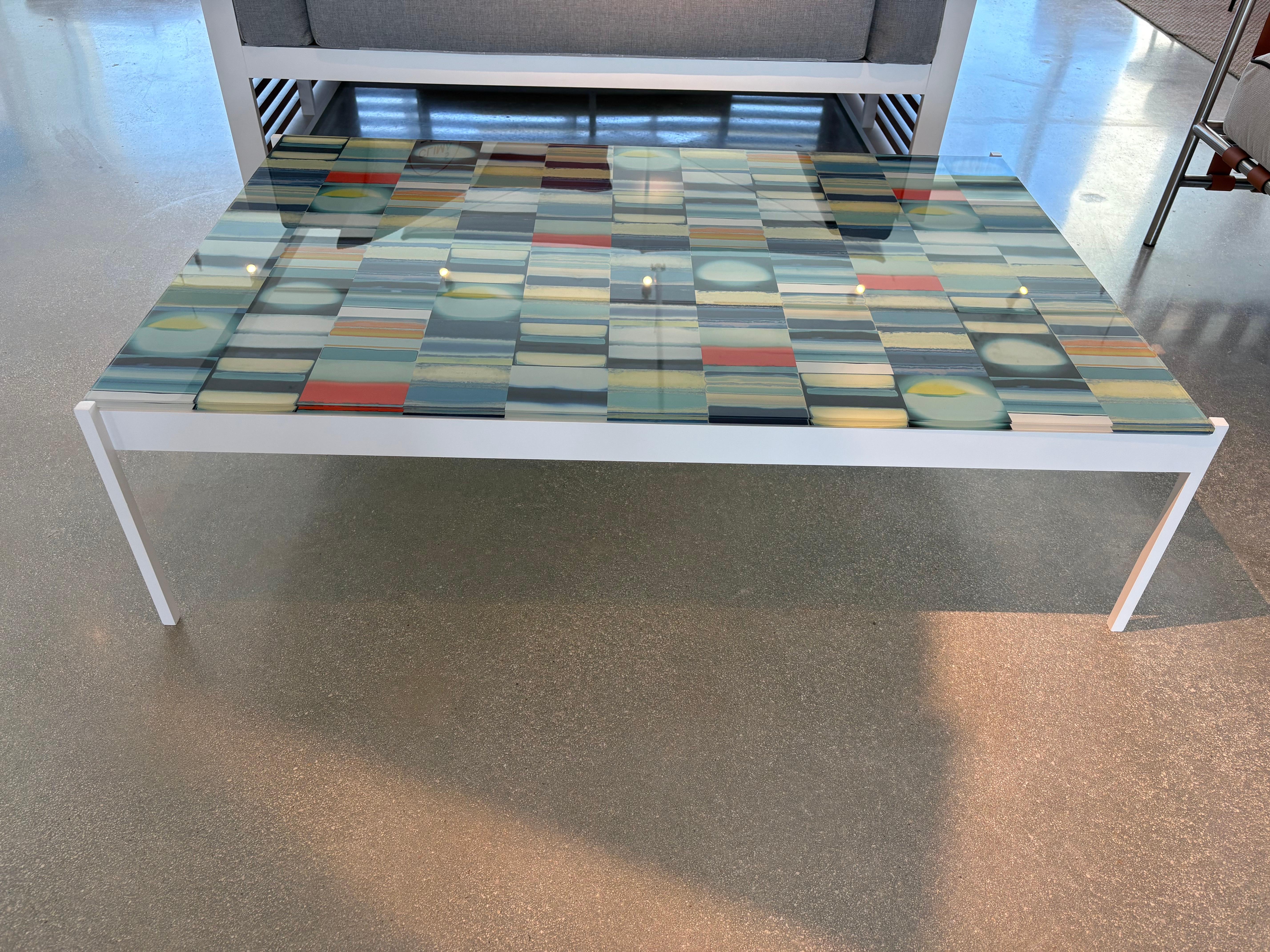 Modern Gandia Blasco Iris Coffee Table - Cold Sunsets For Sale