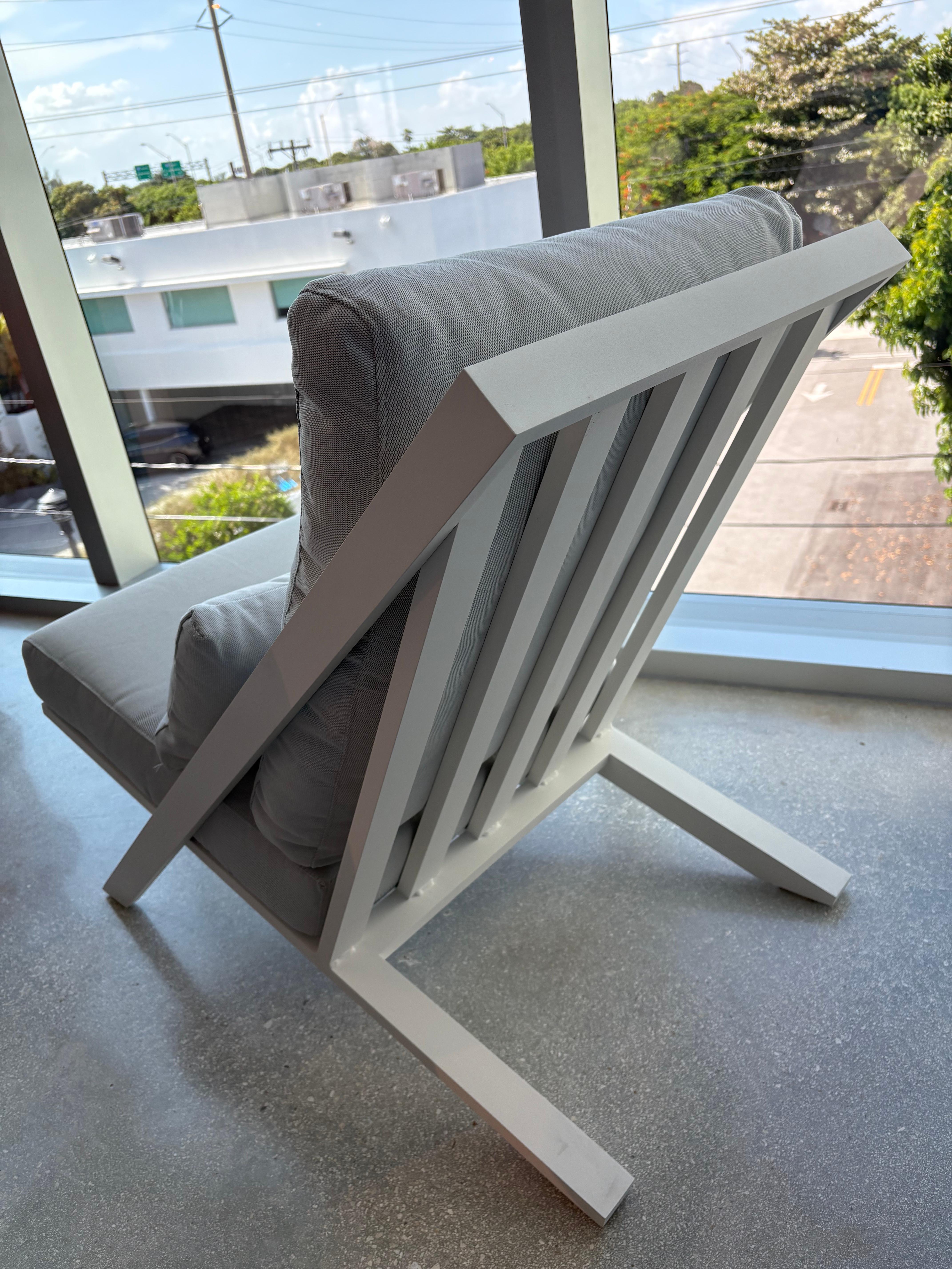 Silla Club Relax Intemporal Gandia Blasco Aluminio en venta