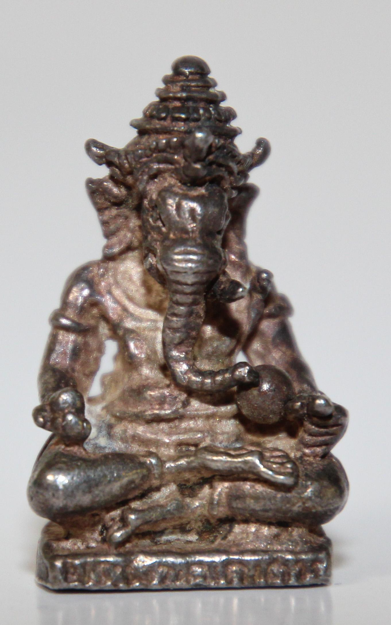 Ganesh Small Silver Hindu Diety Statue Amulet For Sale 5