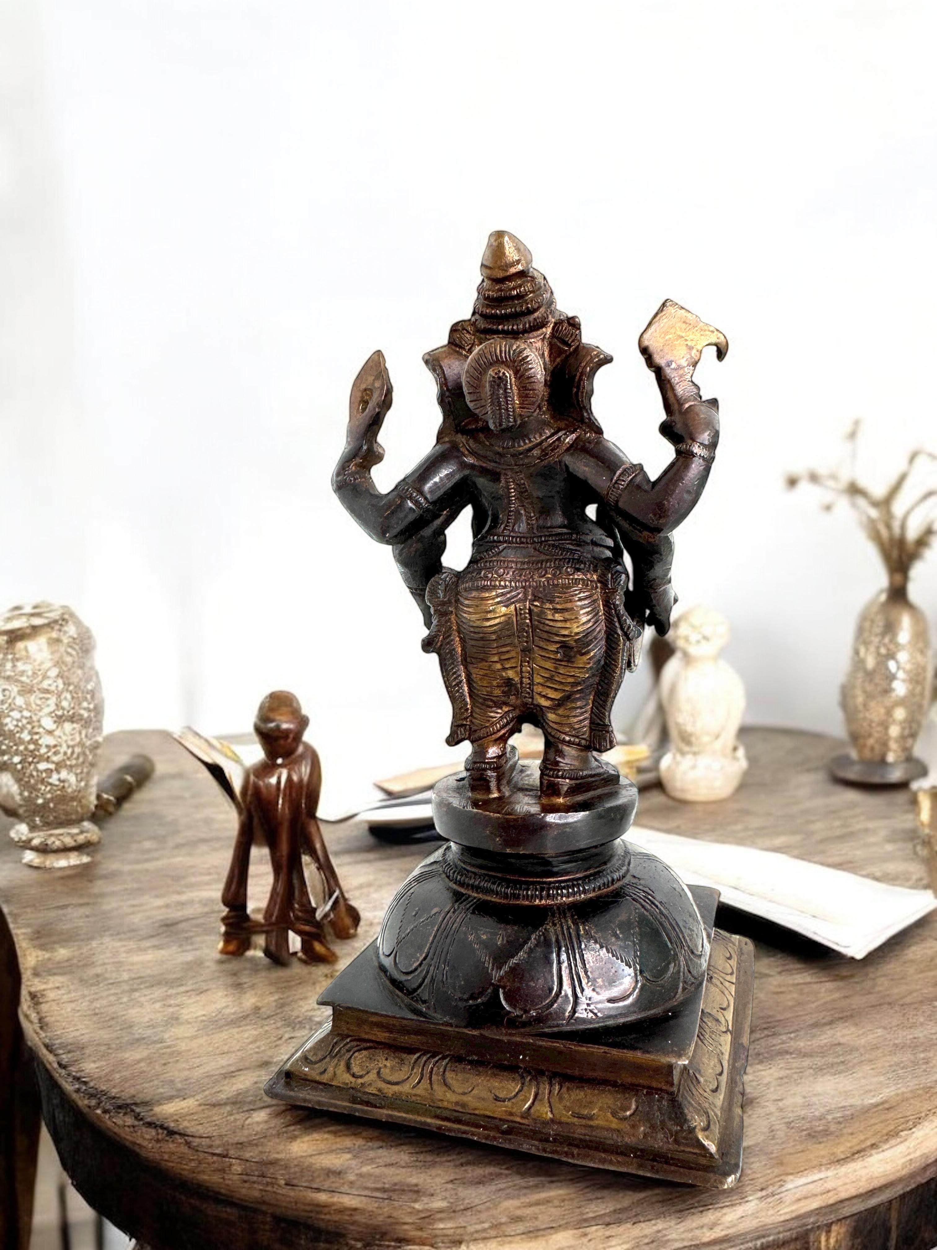 Scultura in bronzo Ganesha Statua Vintage 1960, India in vendita 2