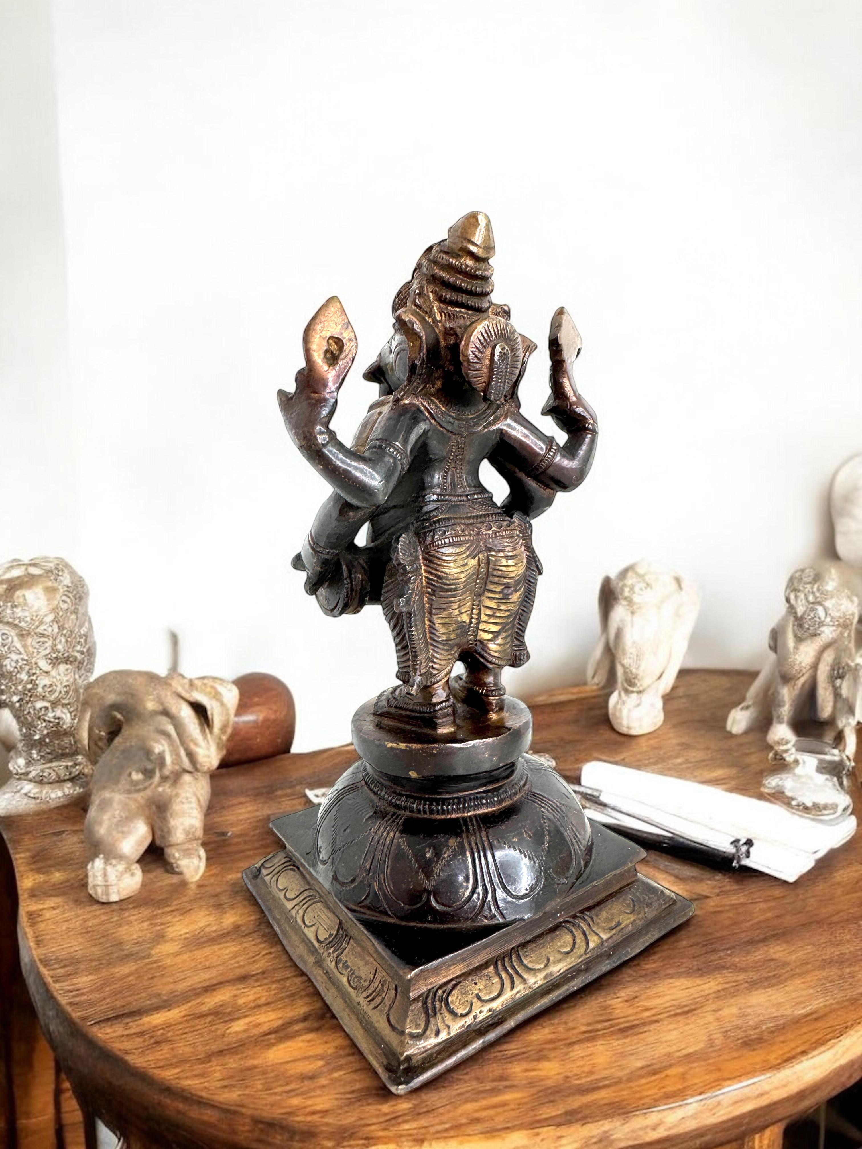 Scultura in bronzo Ganesha Statua Vintage 1960, India in vendita 5