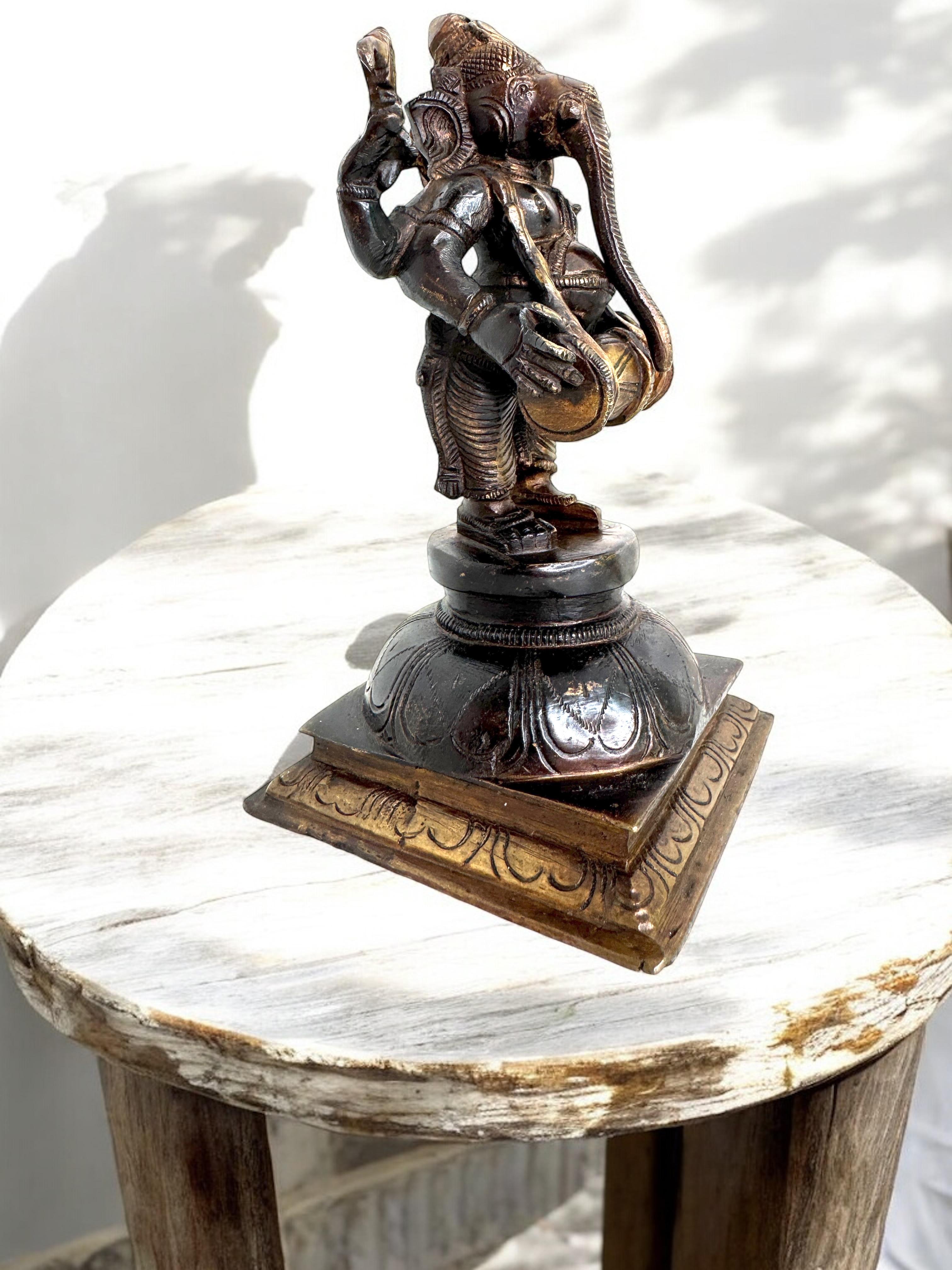 Scultura in bronzo Ganesha Statua Vintage 1960, India in vendita 1