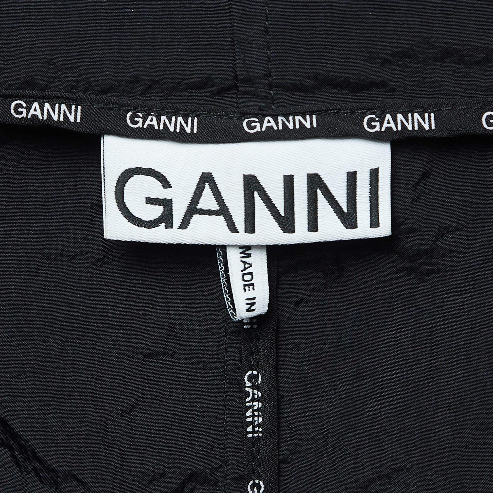 Ganni Pantalones con cintura de bolsa de papel de nailon negro S en Bueno estado para la venta en Dubai, Al Qouz 2
