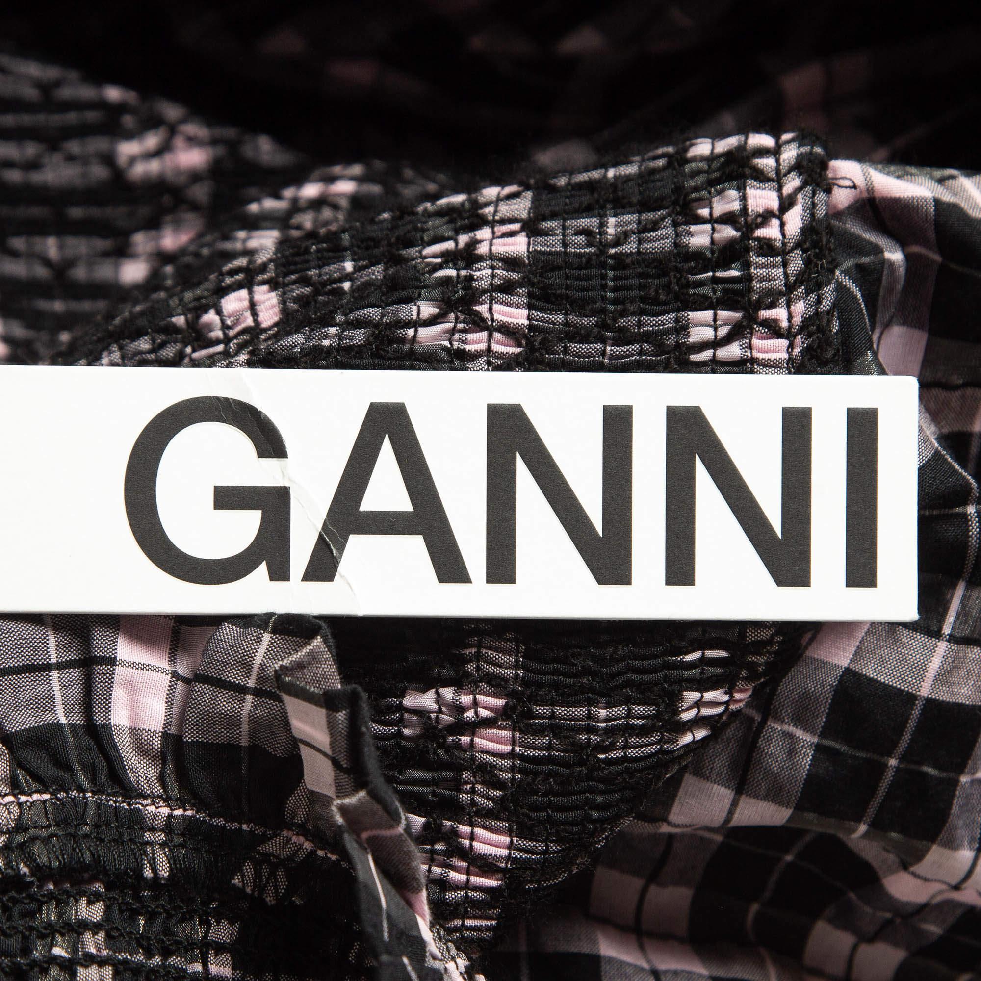 Ganni Black/Sweet Lilac Checked Cotton Blend Smocked Seersucker Maxi Dress XS In Excellent Condition For Sale In Dubai, Al Qouz 2