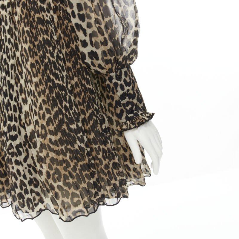 GANNI abito babydoll svasato a pieghe con stampa leopardata marrone FR36 S in vendita 2