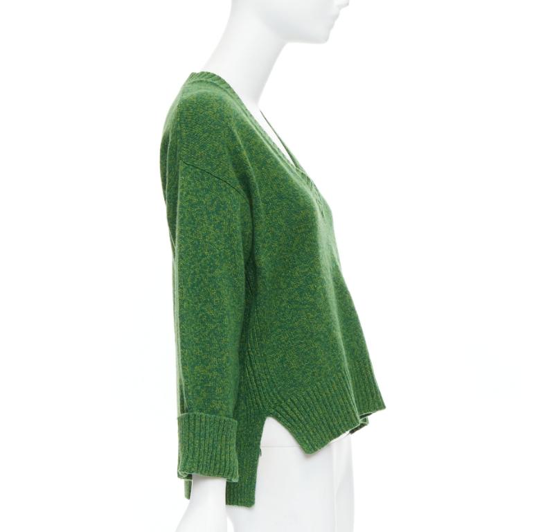 GANNI green recycled wool blend Vneck cropped sweater top XS In Excellent Condition For Sale In Hong Kong, NT