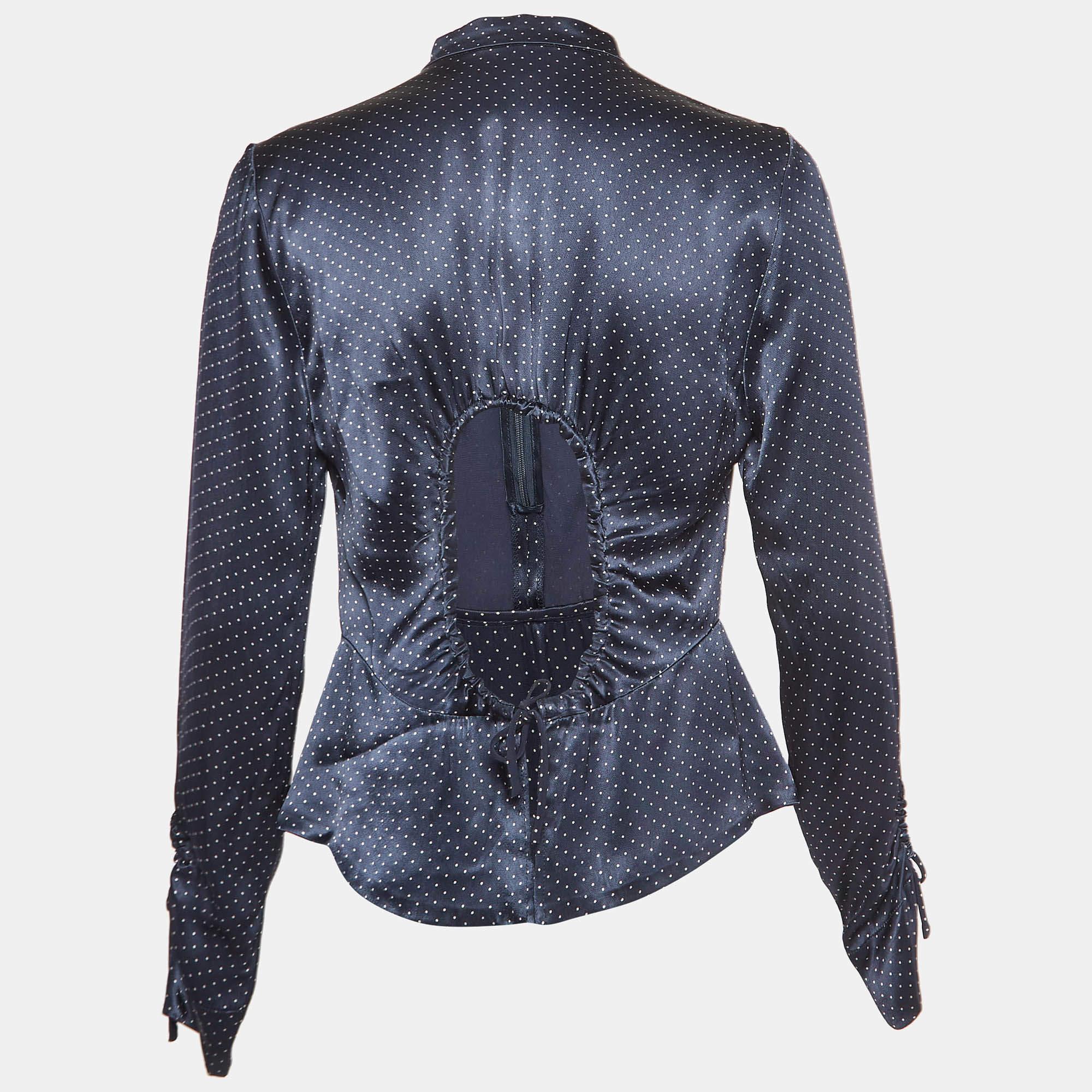 Complement your elegance with a lovely blouse like this one. With its pretty design and prime quality fabric this blouse is the best pick to look sophisticated and poised.
