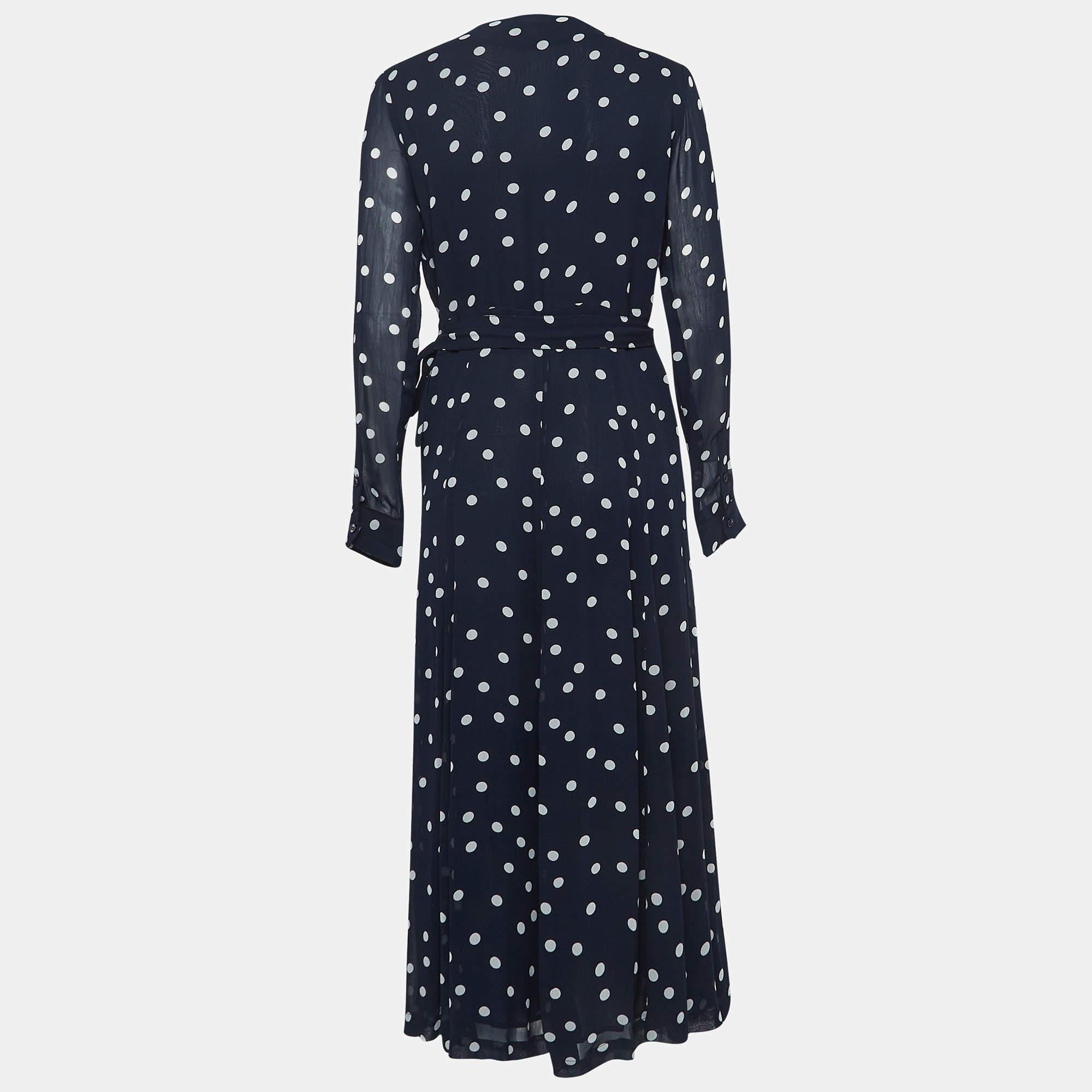 Experimenta el placer de la sastrería experta con este vestido de diseño para mujer. Fabricado meticulosamente, ofrece un ajuste impecable y detalles de lujo, que garantizan una comodidad inigualable. Esta hermosa creación elevará tu estilo sin