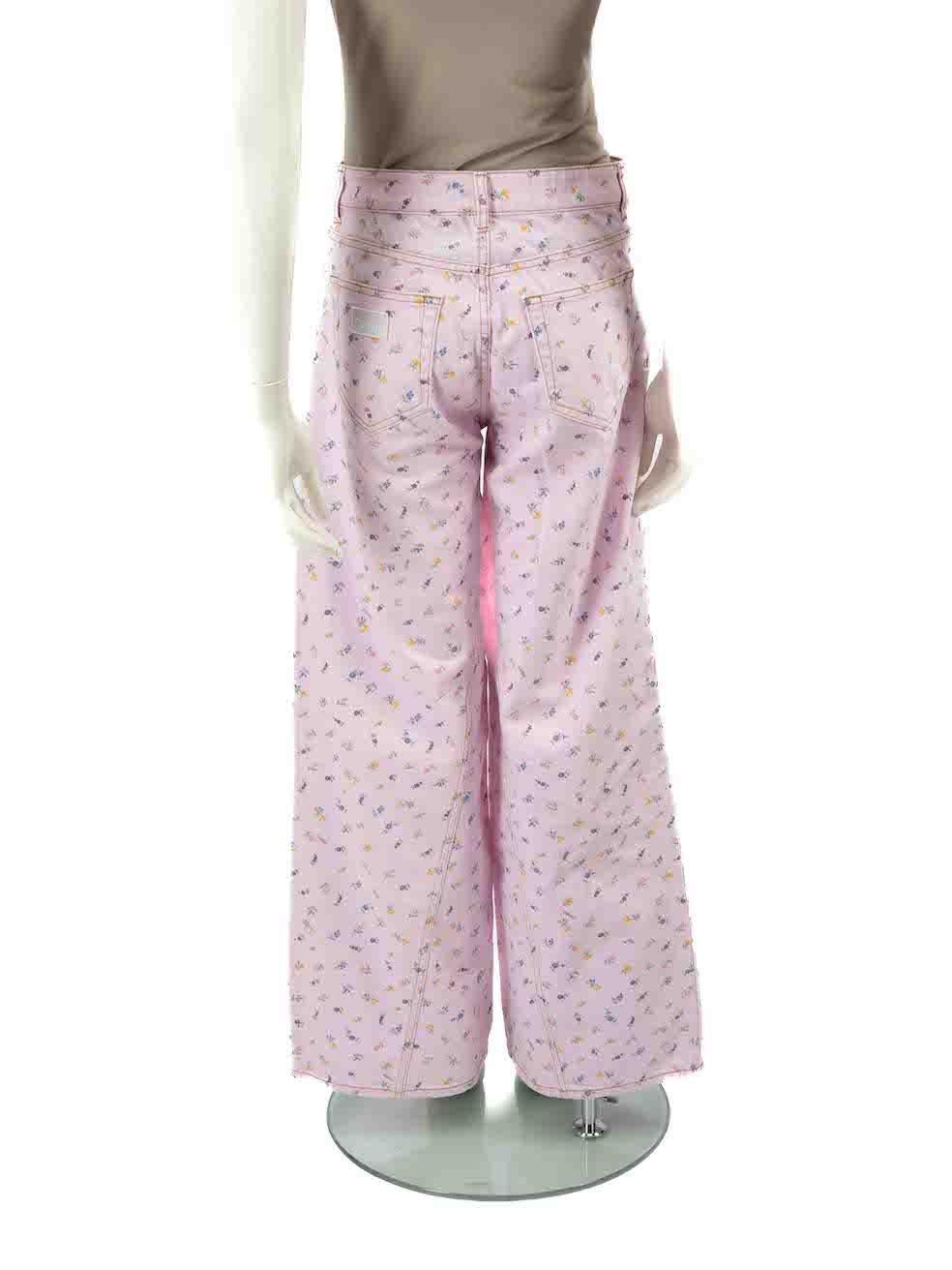 Ganni Pink Denim Floral Pattern Jeans Size M In Excellent Condition For Sale In London, GB