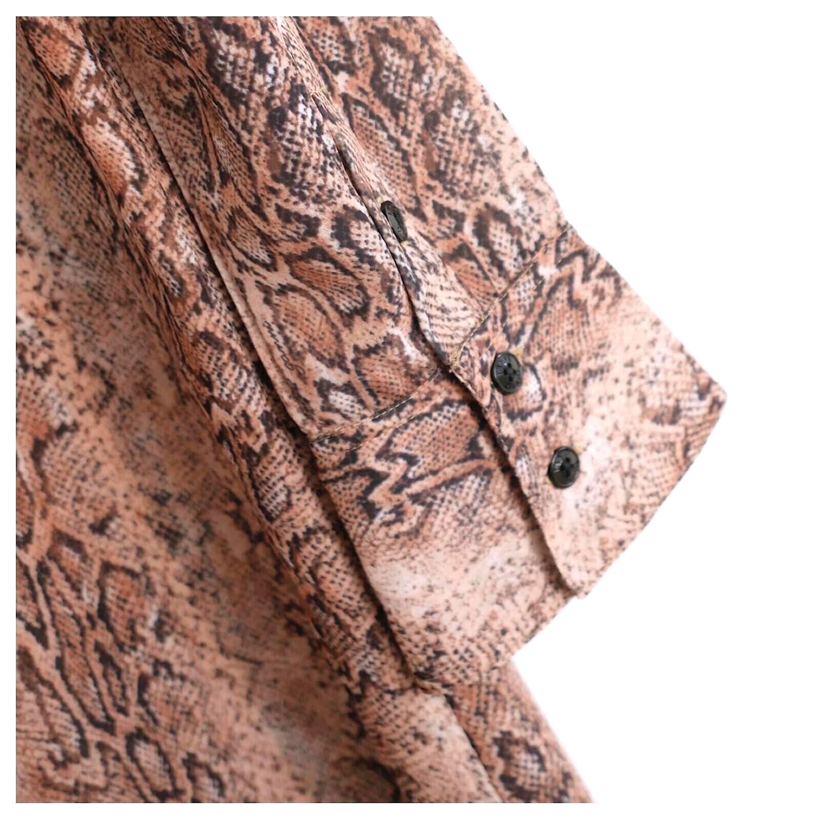 Ganni Langärmeliges Maxikleid aus recyceltem Crêpe mit Schlangenmuster im Zustand „Neu“ im Angebot in London, GB