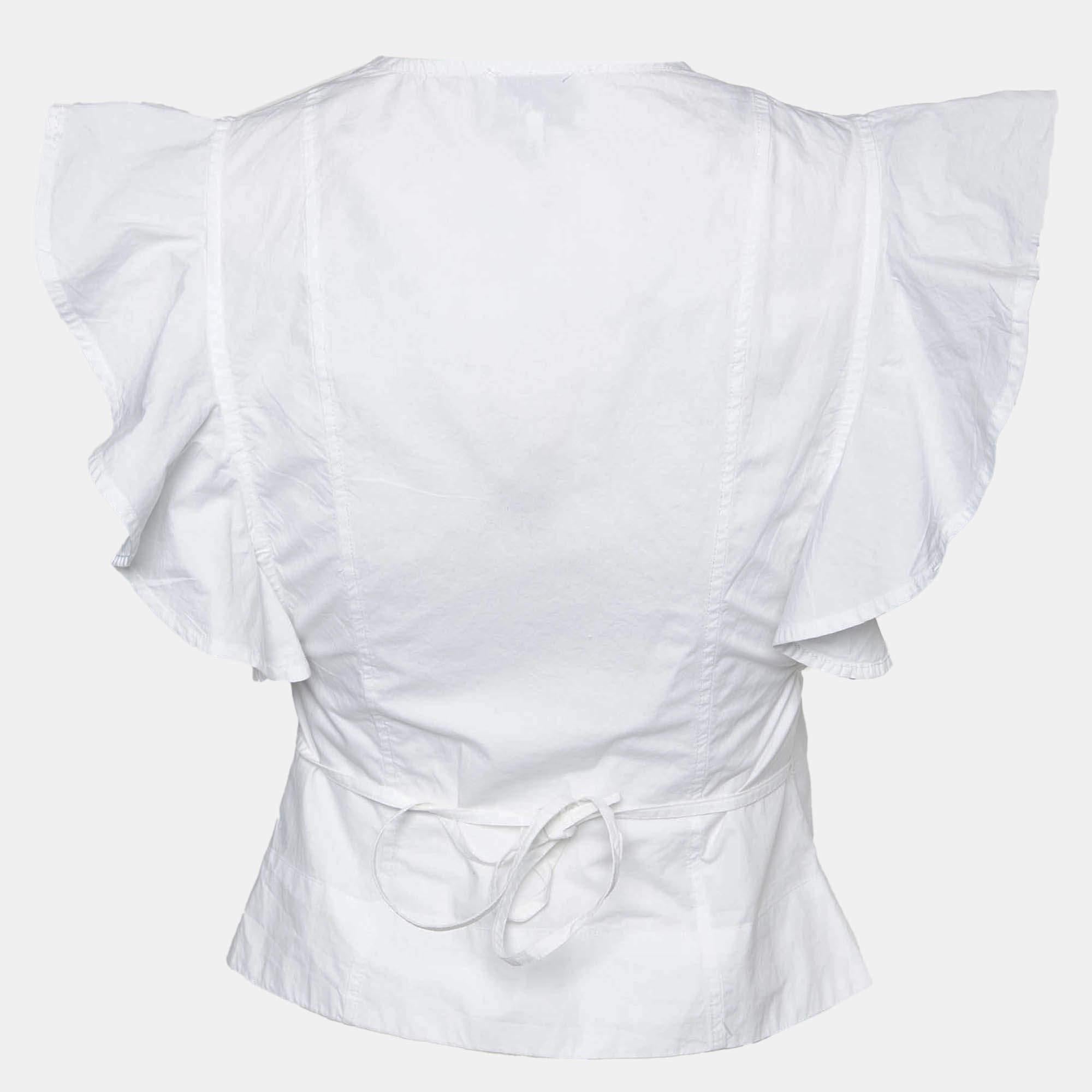 Find great style and comfort while wearing this designer top. Tailored using the best fabric the creation has been given immense detail. Style it with a skirt and heels.