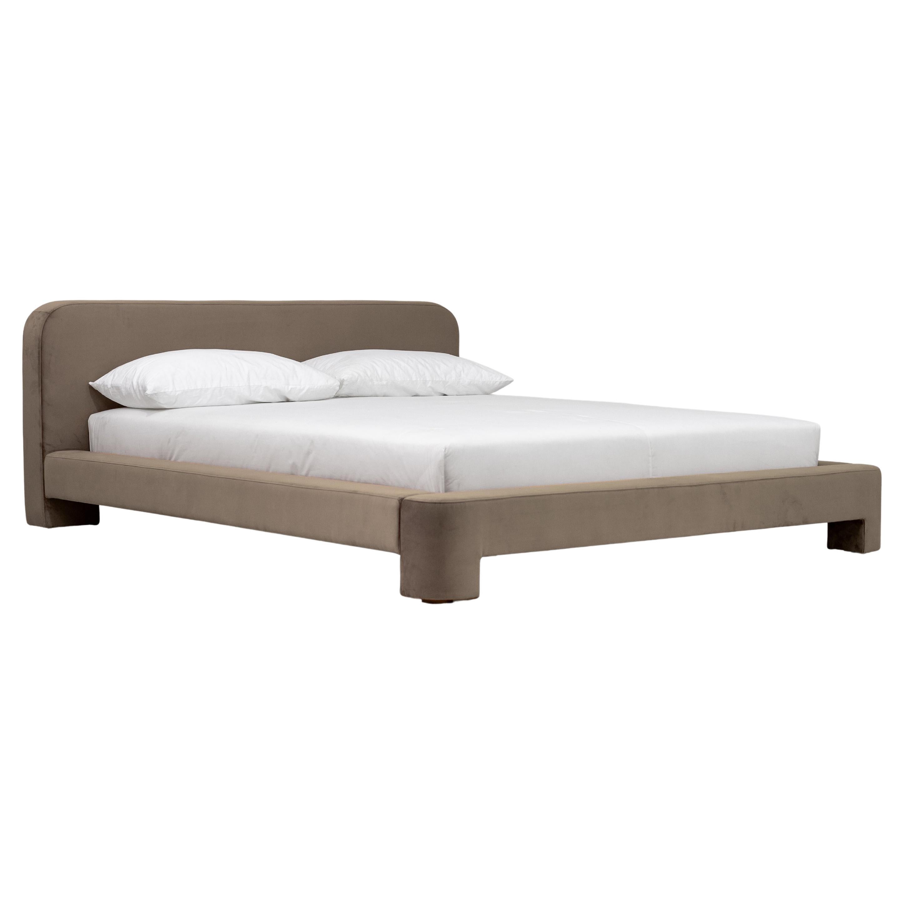 Letto Gar, Letto imbottito in velluto in vendita
