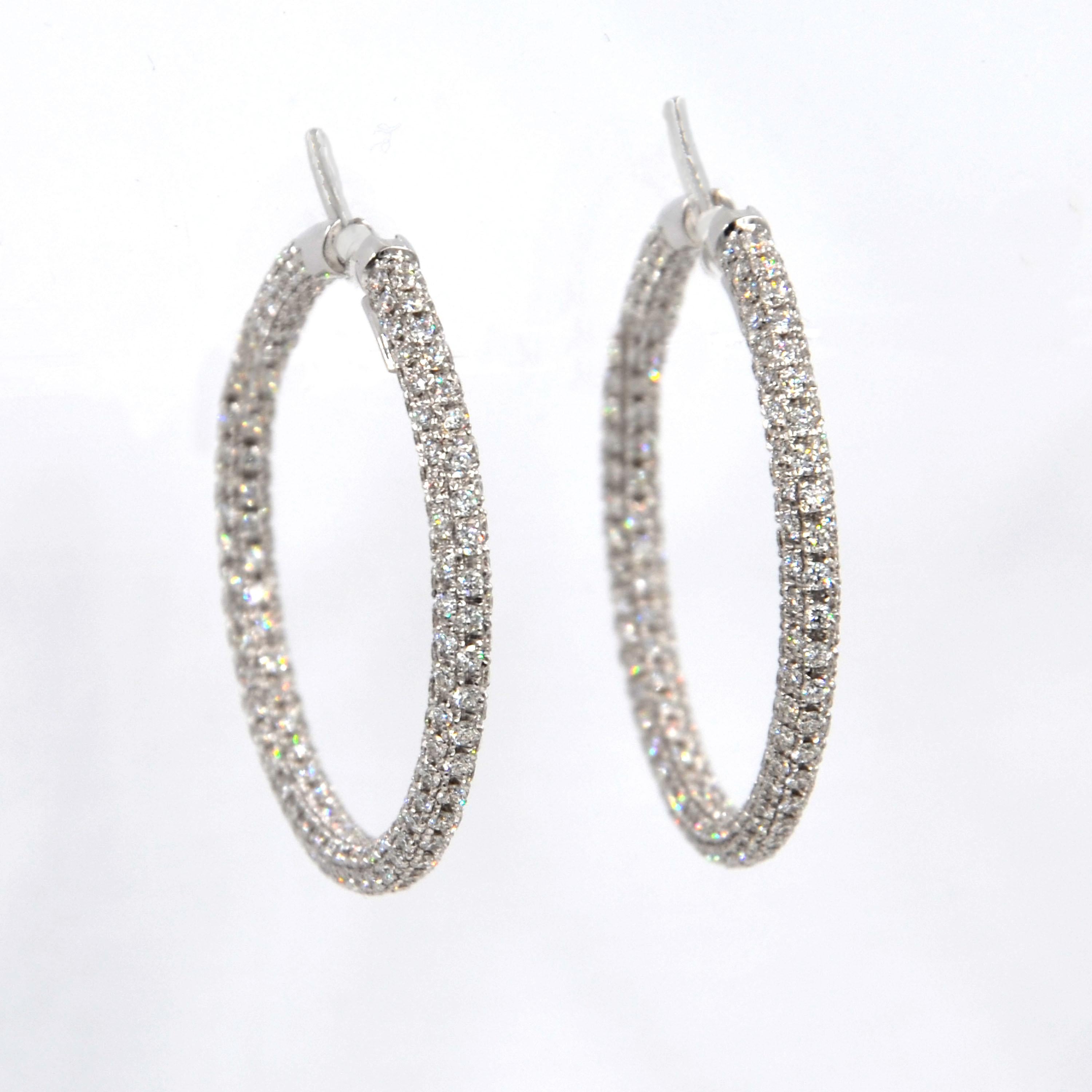 Contemporary Garavelli 18 Karat White Gold Diamond Eternity Hoop Earrings
