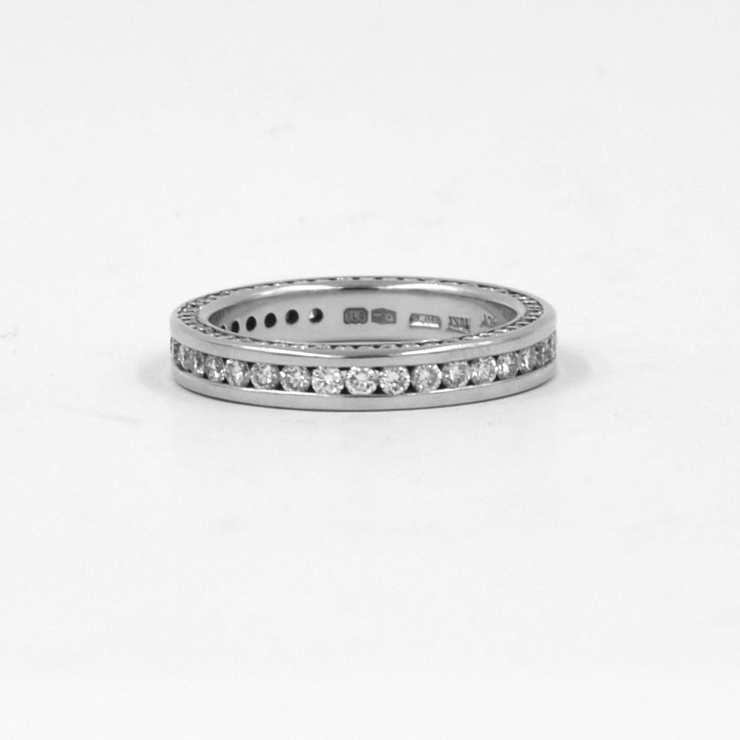 Garavelli 18 Karat White Gold Diamonds Eternity Band Ring In New Condition For Sale In Valenza, IT
