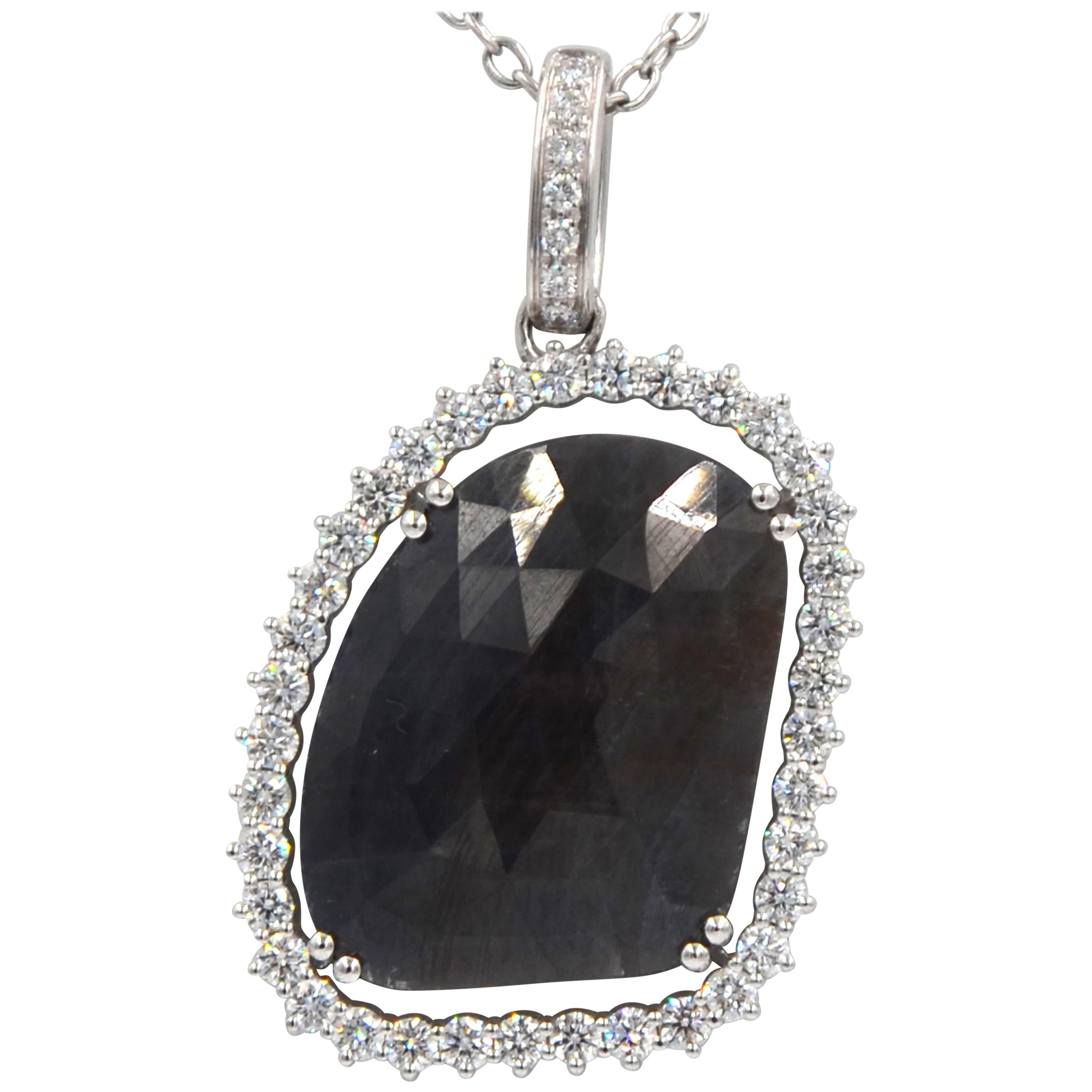 Garavelli 18 Karat White Gold Massive Sapphire and Diamonds Pendant Necklace