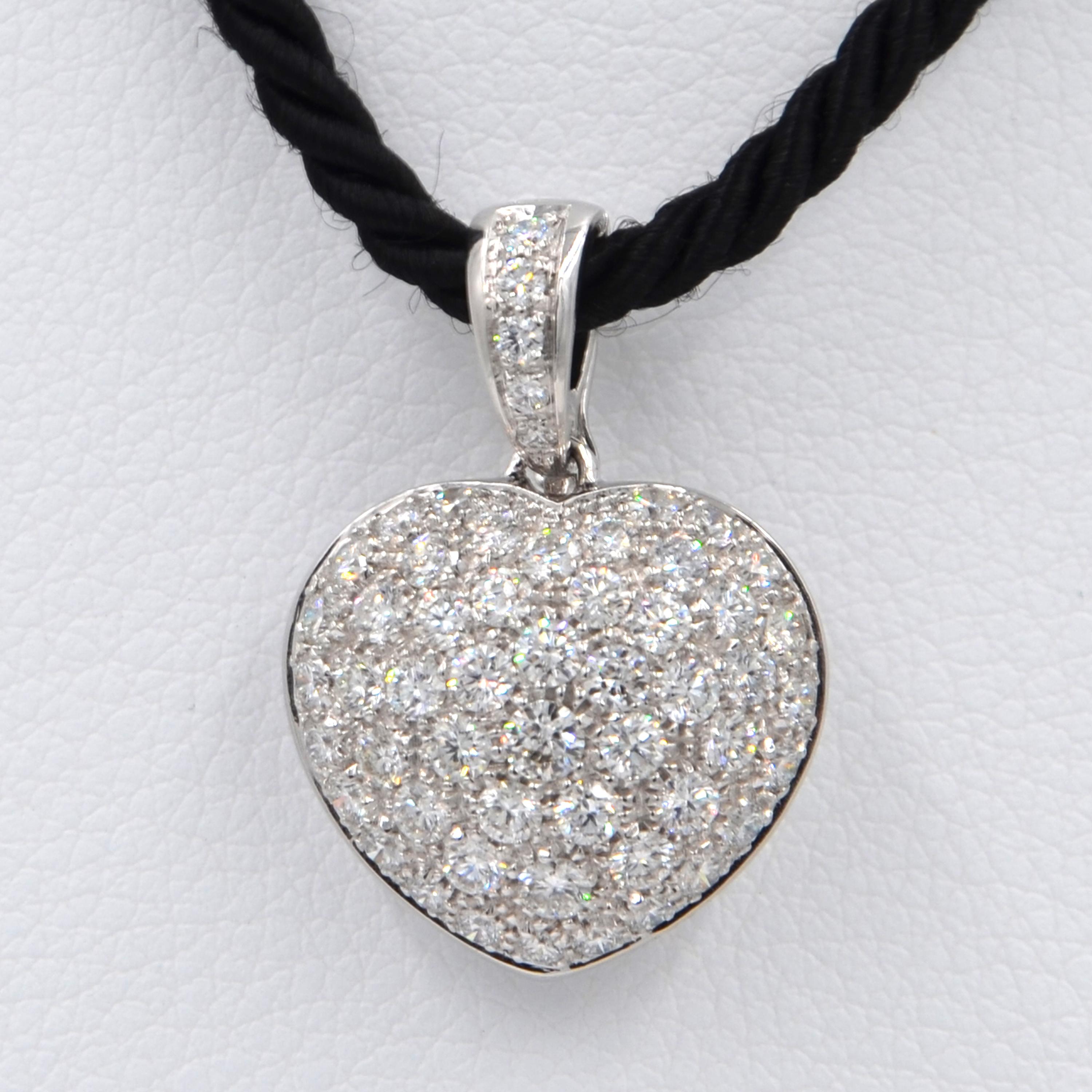Colgante Corazón Abullonado Pavè Diamante Garavelli Oro Blanco 18 Kilates Contemporáneo