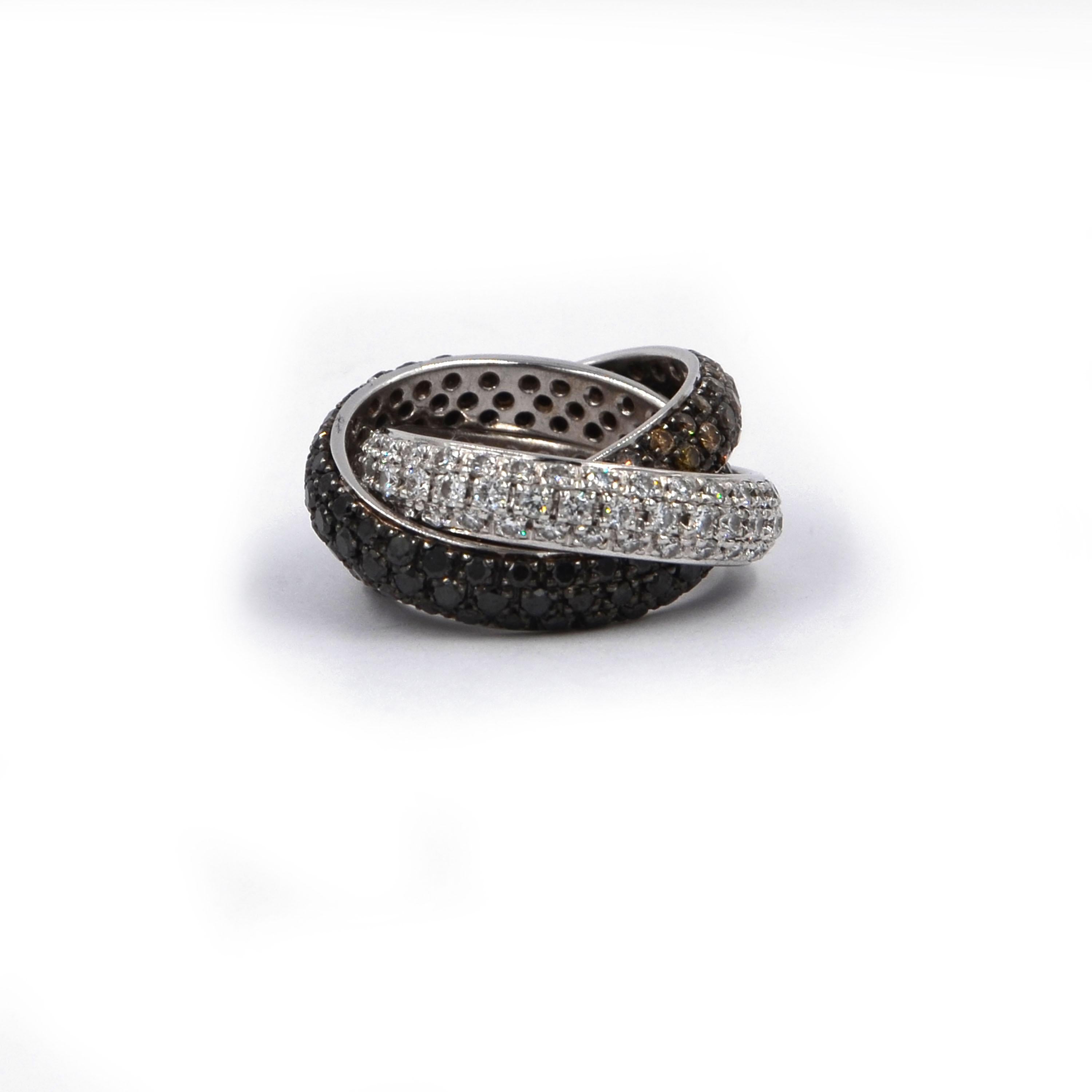 Garavelli 18 Karat White Gold White Black Brown Diamond Rolling Ring In New Condition For Sale In Valenza, IT