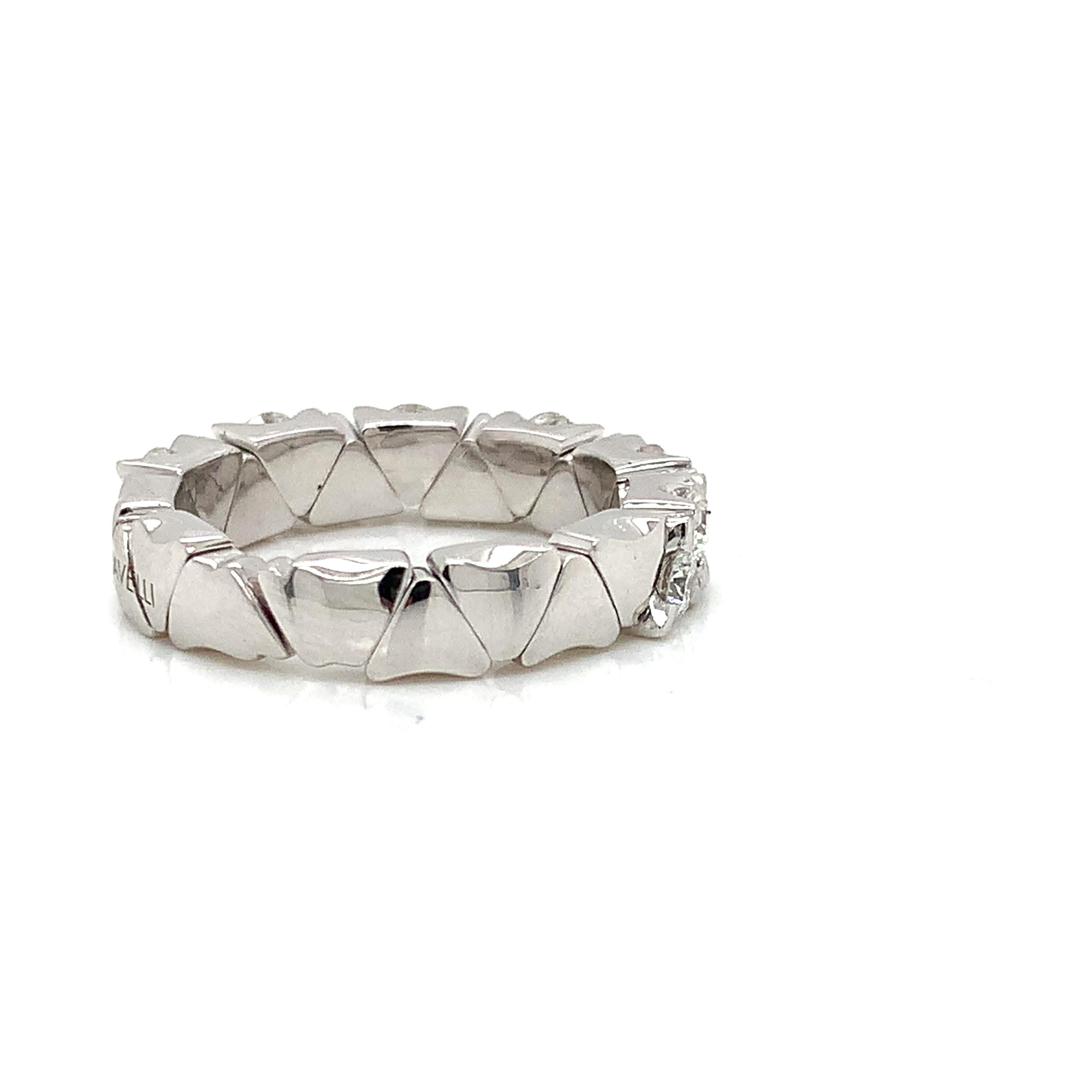 Women's Garavelli 18 Karat White Gold White Diamonds Coil Ring