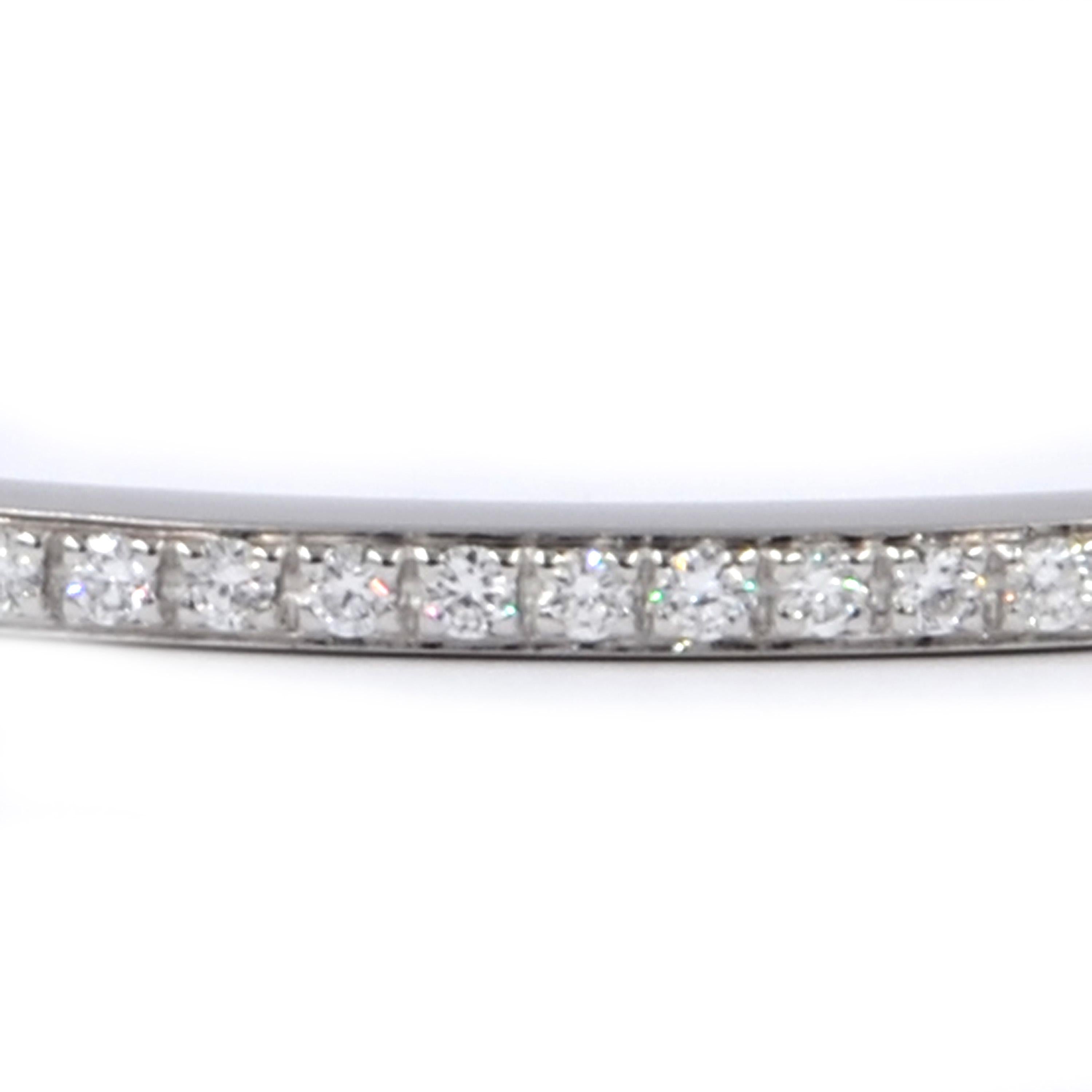 Garavelli 18 Karat White Gold White Diamonds Slip on Bangle Bracelet For Sale 5