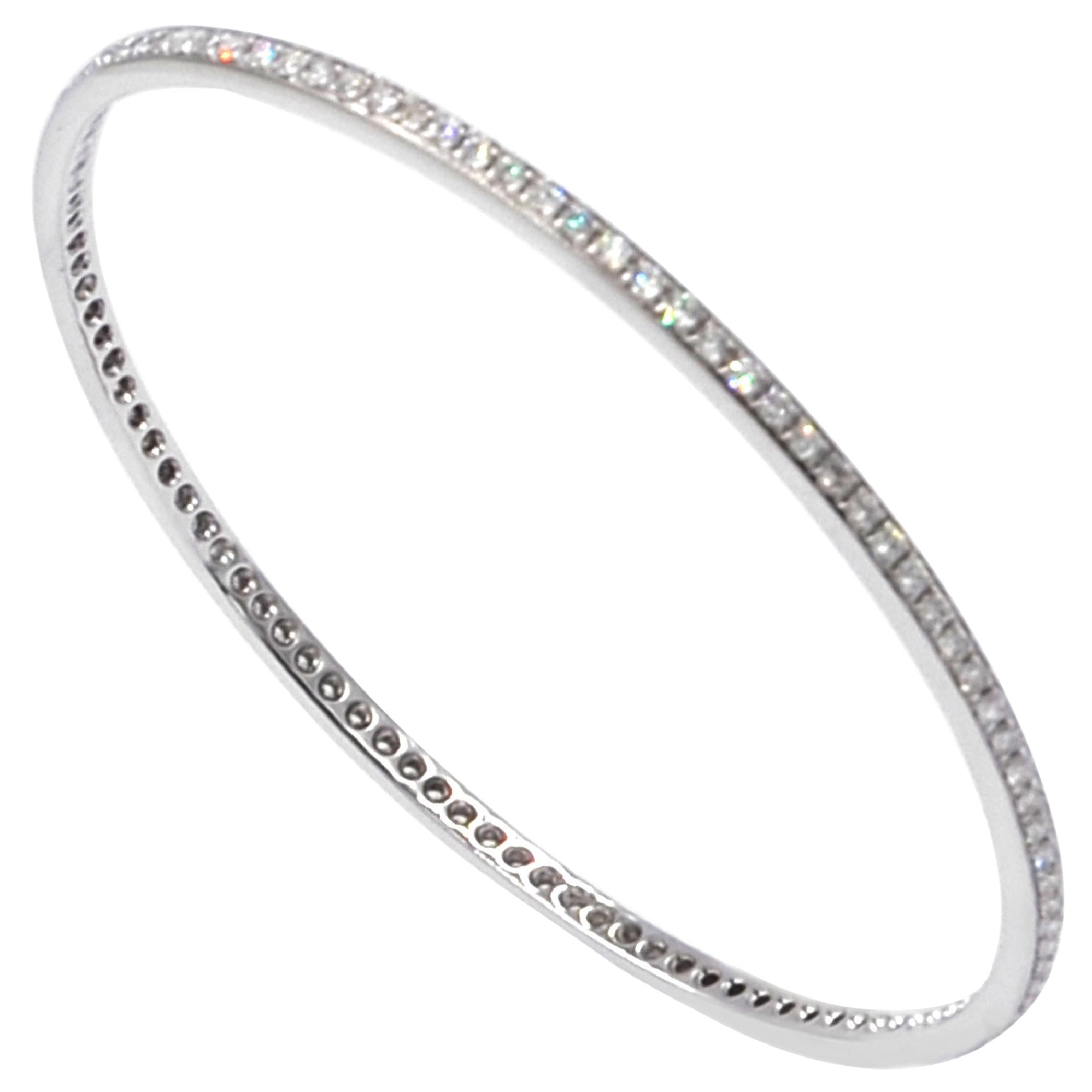Garavelli 18 Karat White Gold White Diamonds Slip on Bangle Bracelet