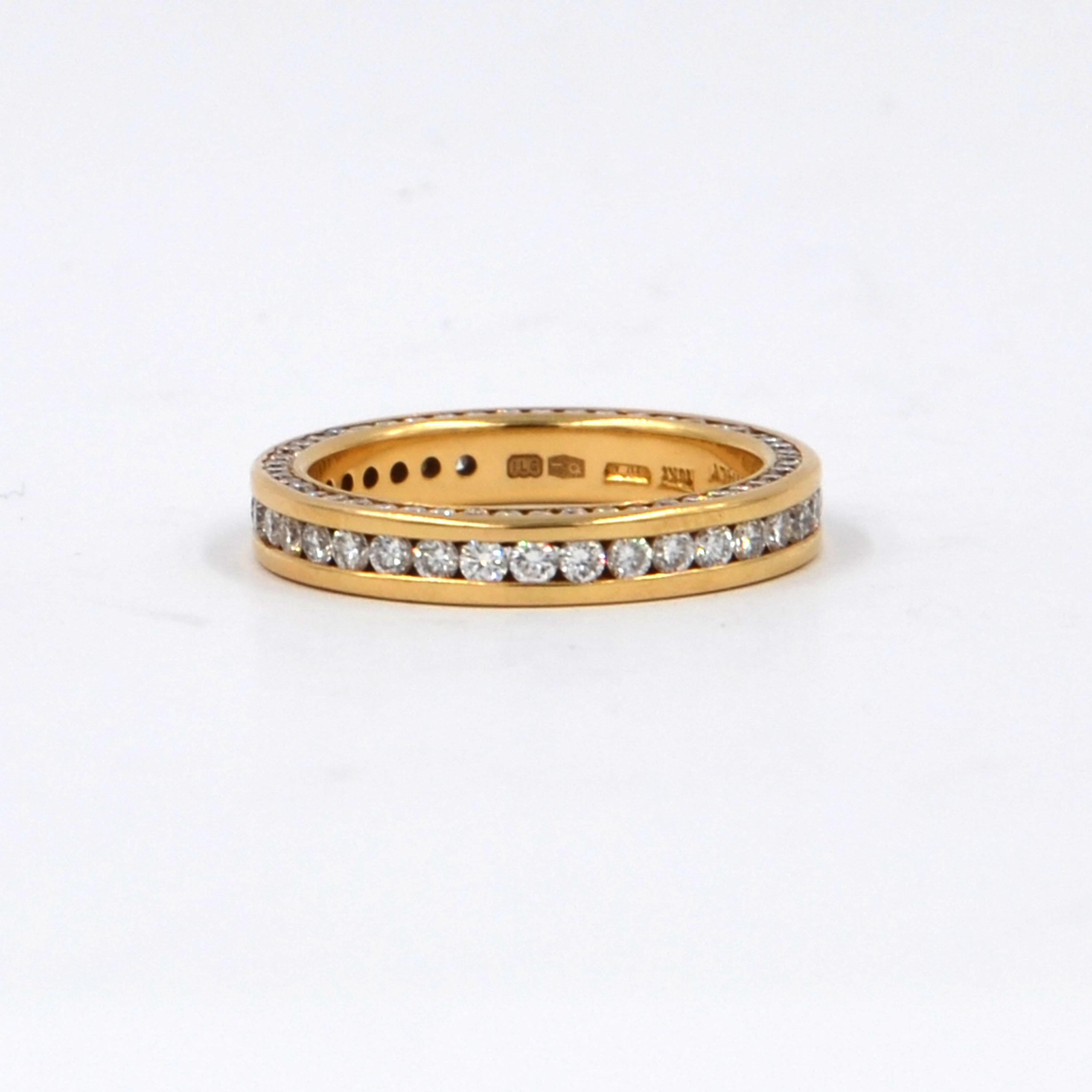 Round Cut Garavelli 18 Karat Yellow Gold Diamonds Eternity Band Ring For Sale