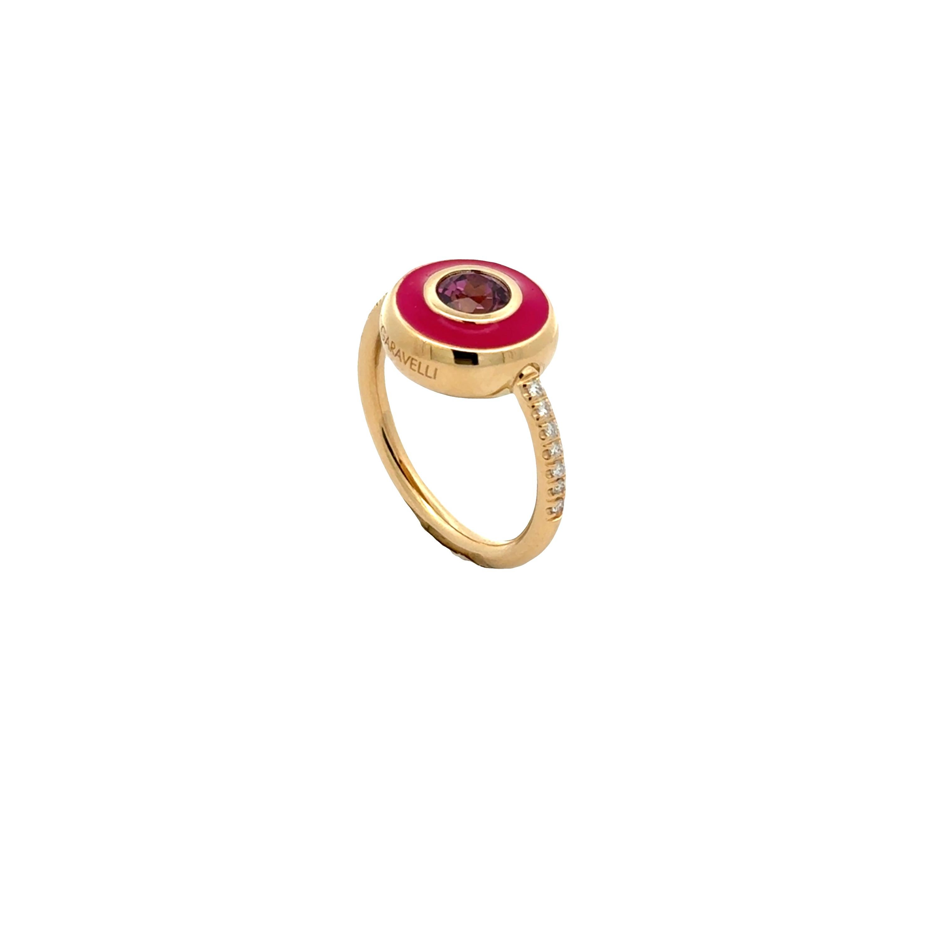 Garavelli Bague Giotto en or jaune 18 carats, émail fucsia et rodolite en vente 1