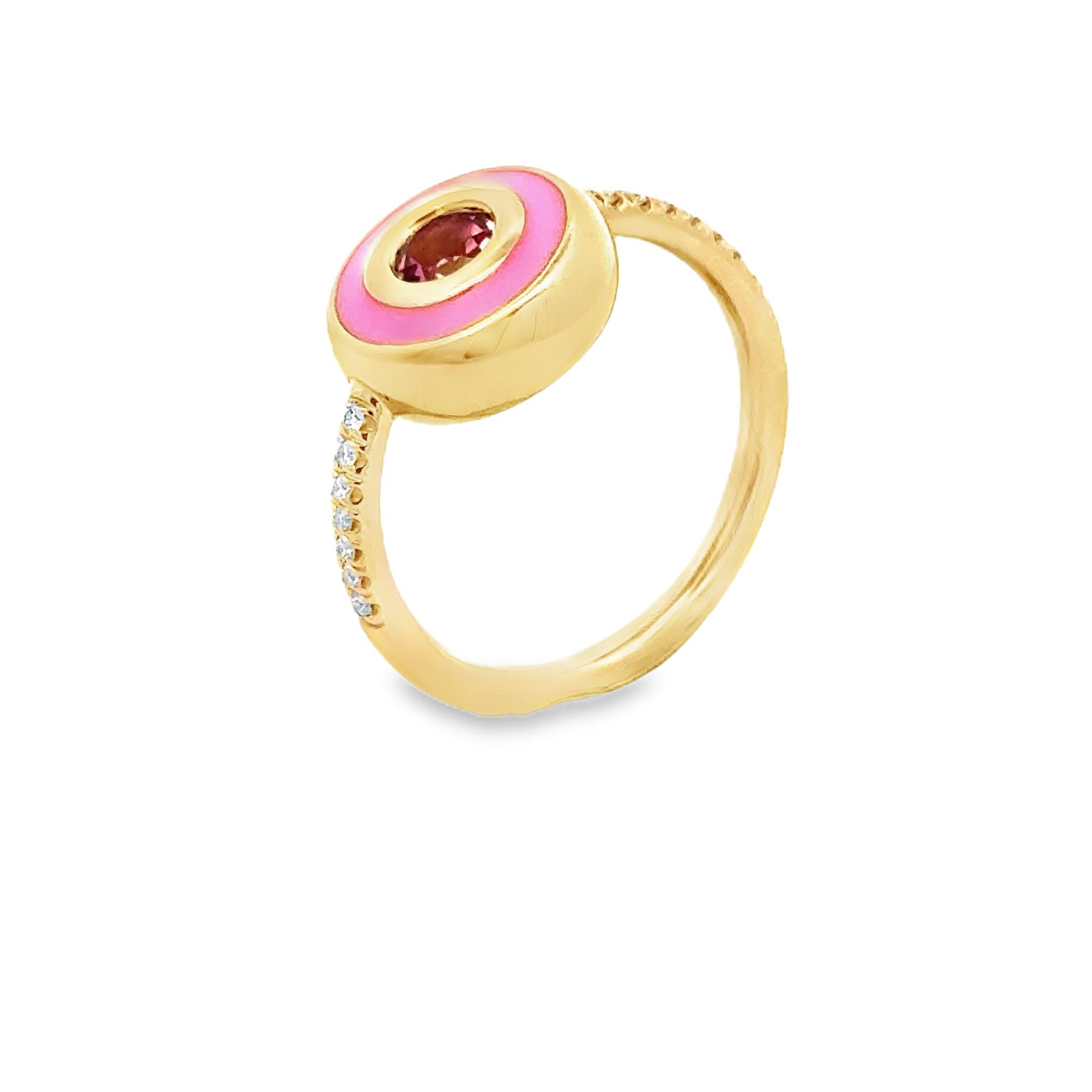 Donna Anello Giotto Garavelli in oro giallo 18 carati con smalto rosa e tormalina rosa in vendita