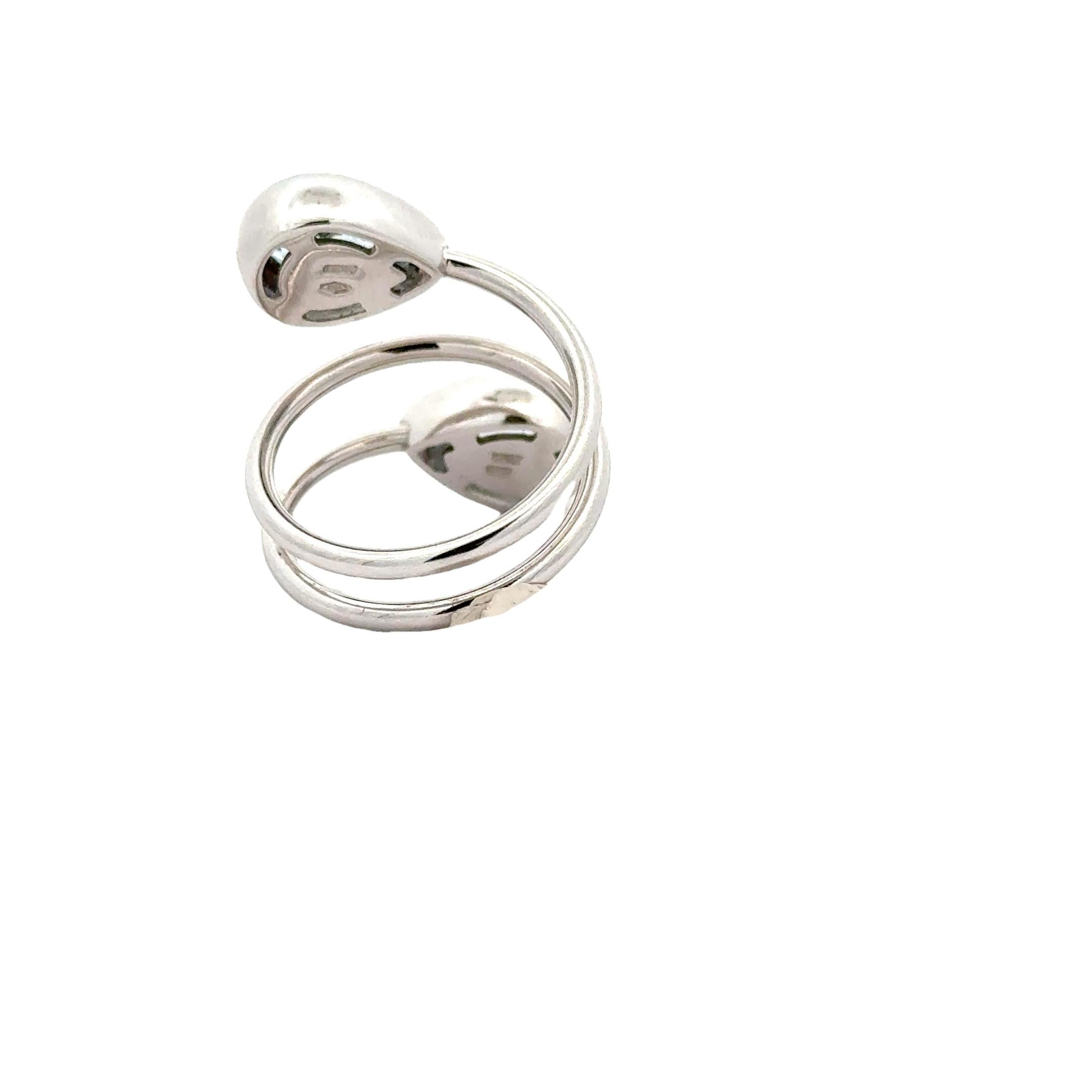 Garavelli 18 KT White Gold Contrarier Ring with Aquamarine Drops For Sale 1
