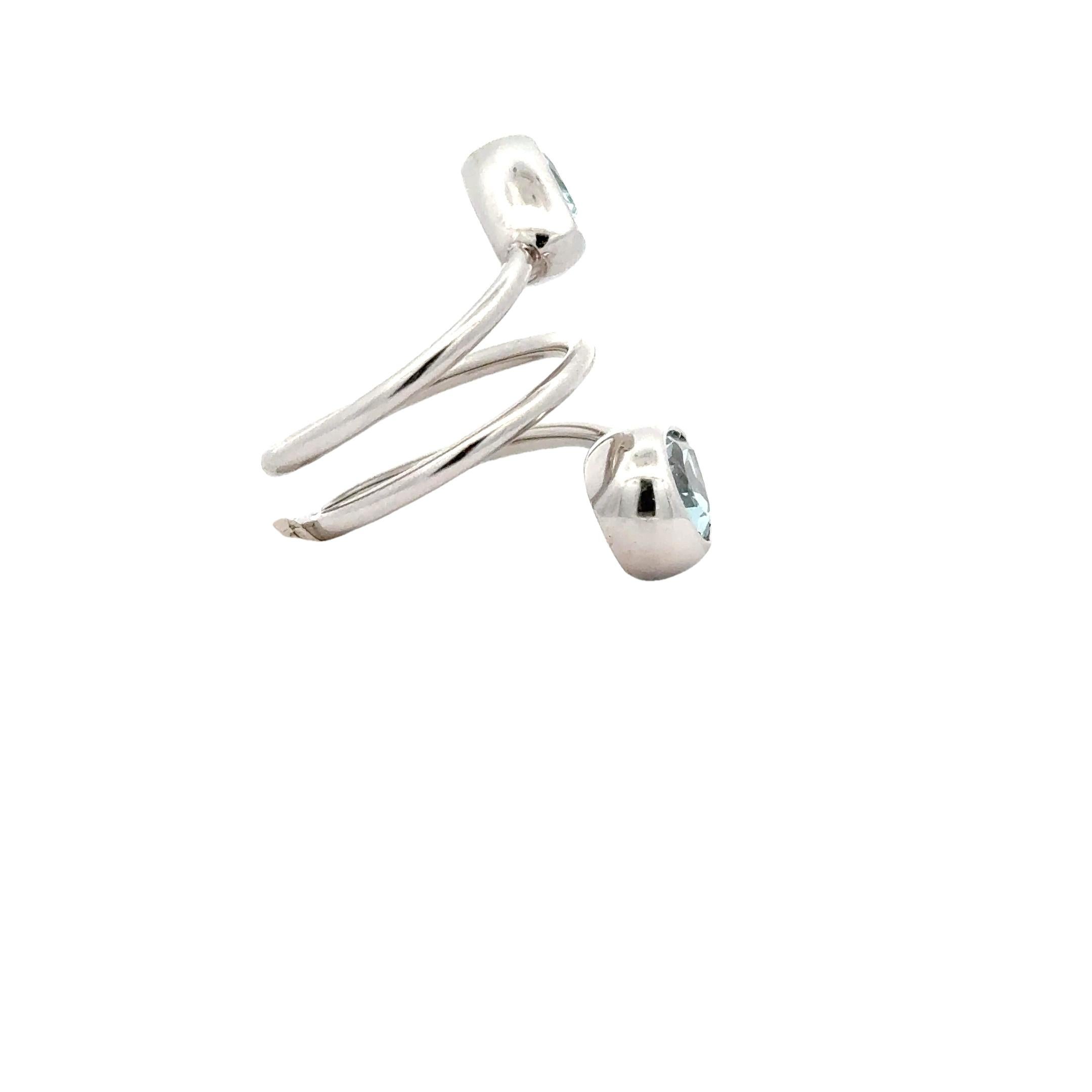 Garavelli 18 KT White Gold Contrarier Ring with Aquamarine Drops For Sale 2