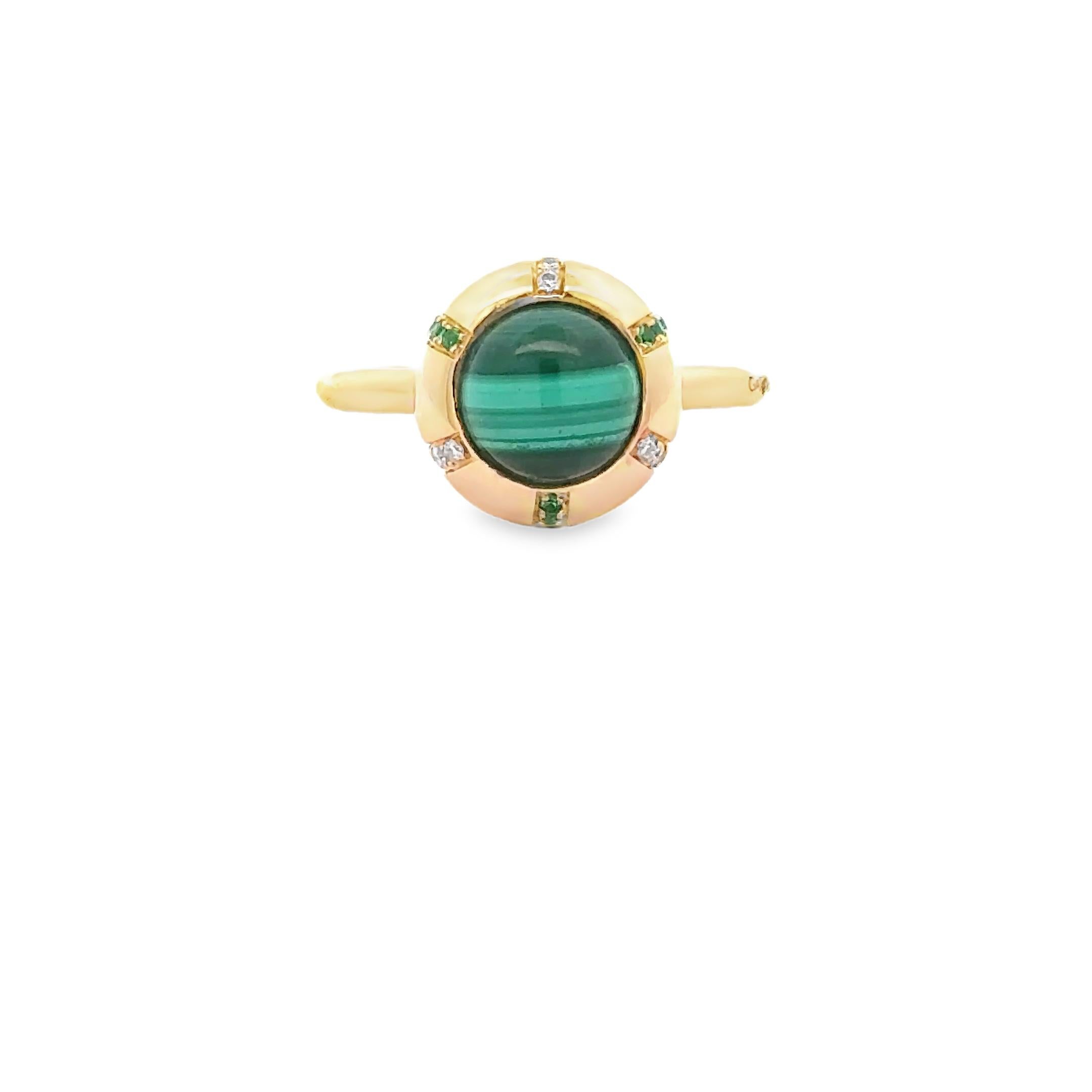 Garavelli 18 KT Yellow Gold Ring with cabochon malachite, diamonds and emeralds For Sale 1