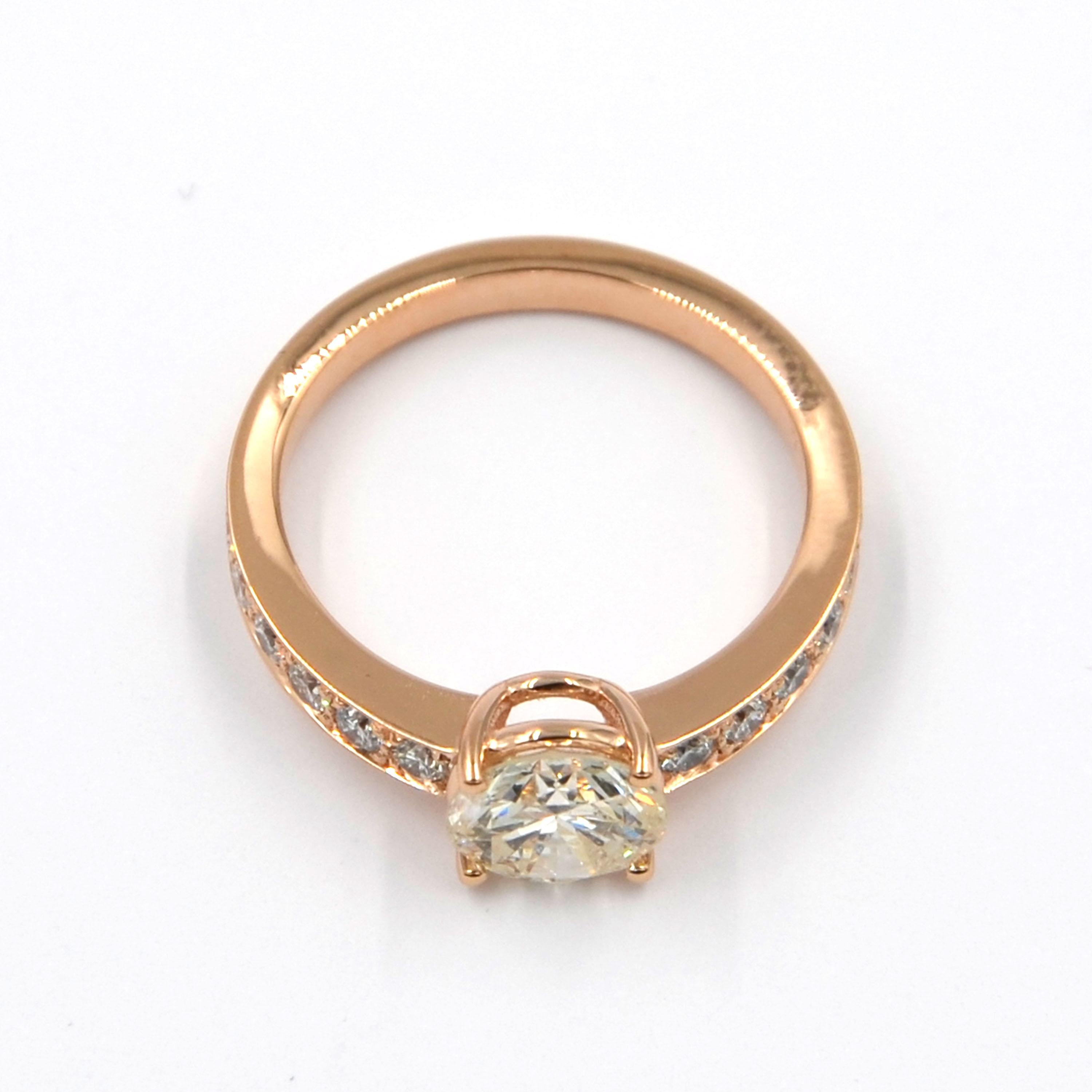 Women's Garavelli 18 Karat Rose Gold Diamonds Engagement Ring For Sale