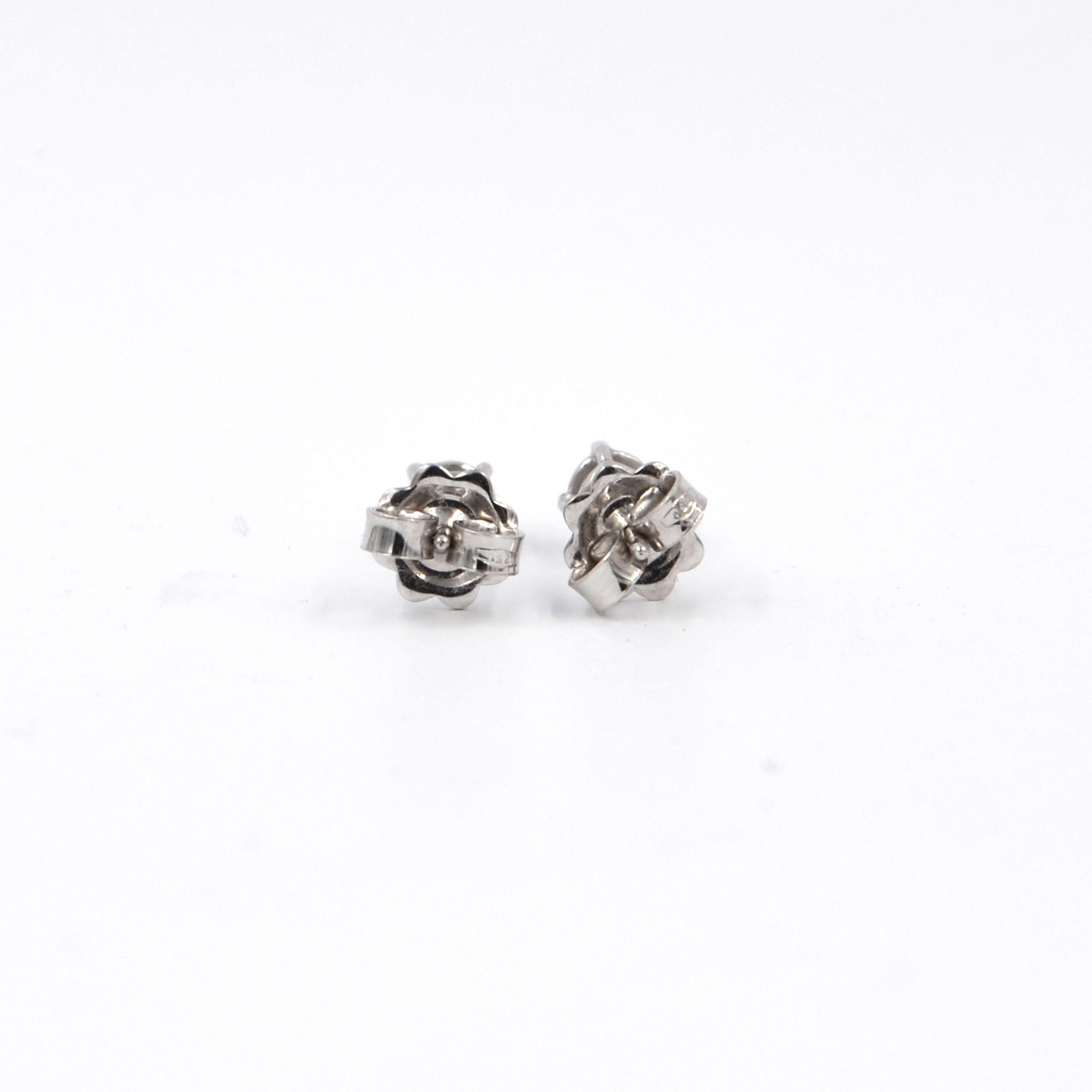 Garavelli 18 Karat White Gold Diamonds Stud Earrings In New Condition In Valenza, IT