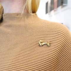 Garavelli Aldo Dachshund Dog 1950 Brooch in Textured 18 Kt Yellow Gold with Ruby