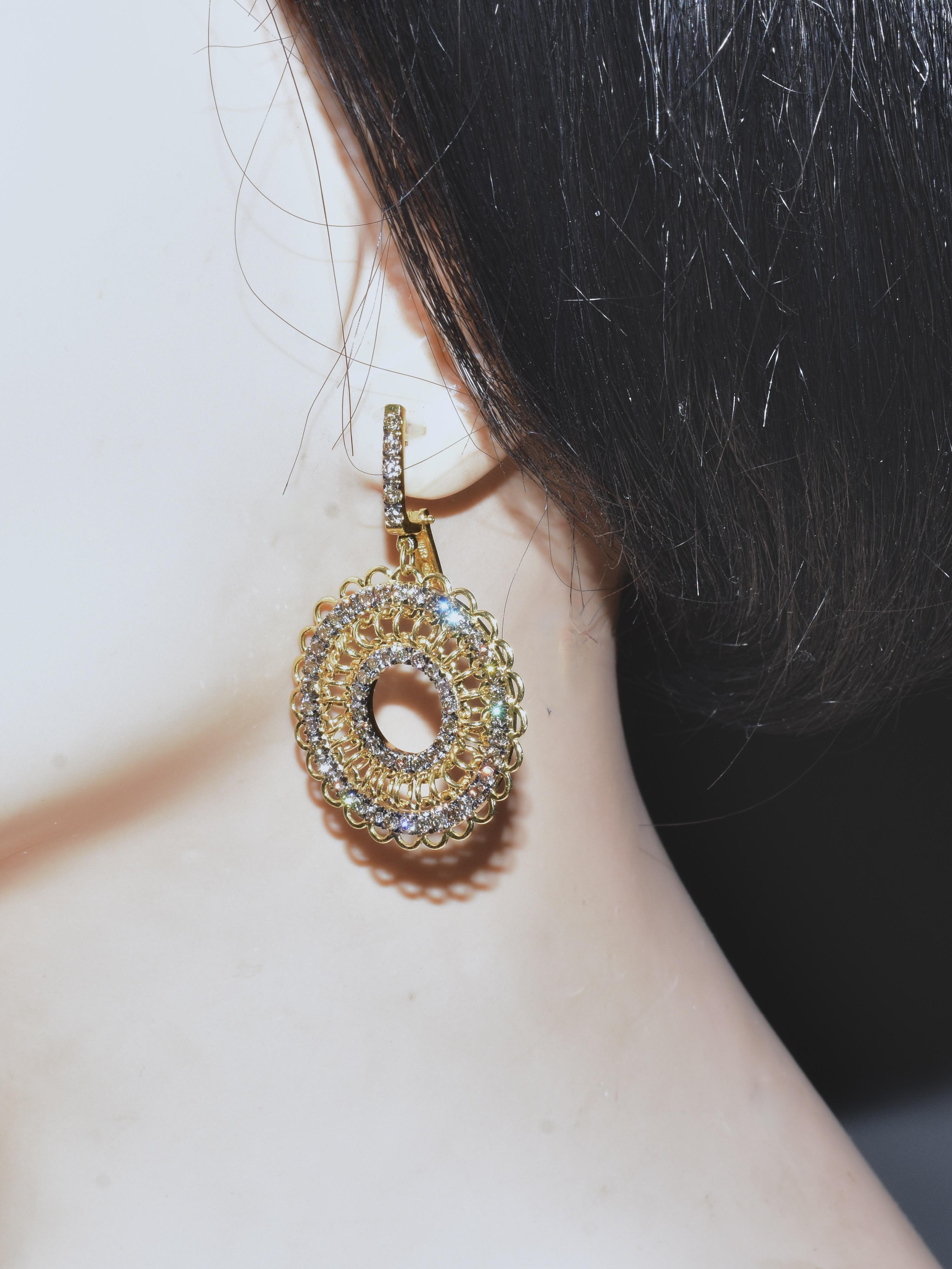 Brilliant Cut Garavelli Rinascimento 18K Yellow and White Gold Diamond Earrings For Sale