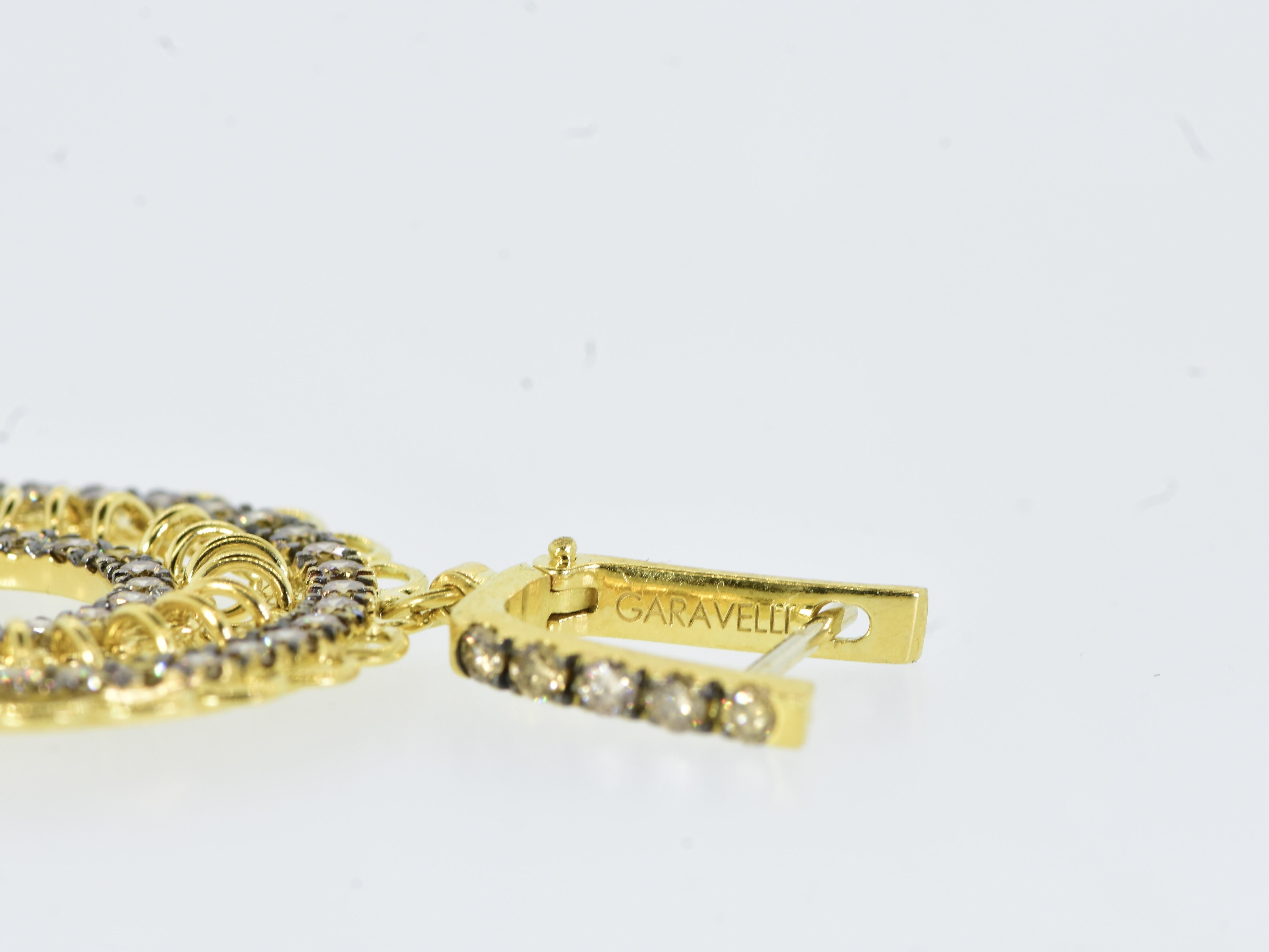 Women's or Men's Garavelli Rinascimento 18K Yellow and White Gold Diamond Earrings For Sale