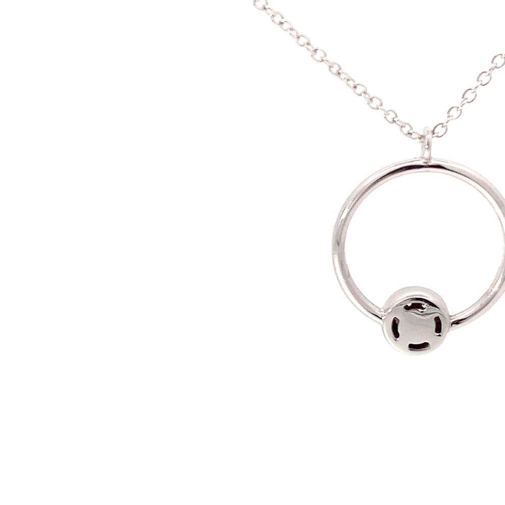 Ciondolo a forma di cerchio con pavé di diamanti in oro bianco Garavelli con catena della Nuova Collezione Giotto.
Pendente in oro bianco 18kt con pavè di diamanti bianchi, caratura 0,18 in 7 diamanti bianchi.
Perfetto per un tocco di classe