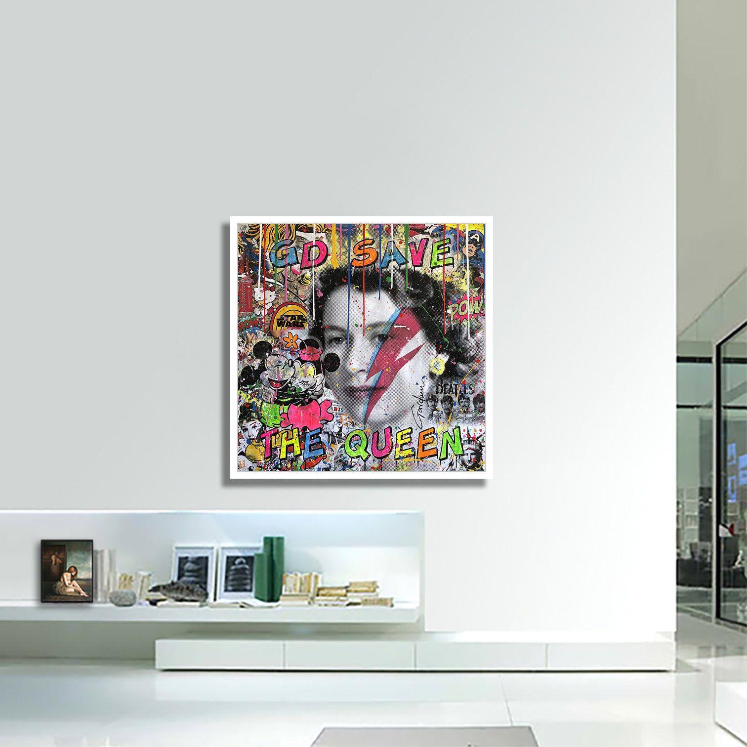 GD Save the Queen, Painting, Acrylic on Canvas For Sale 2