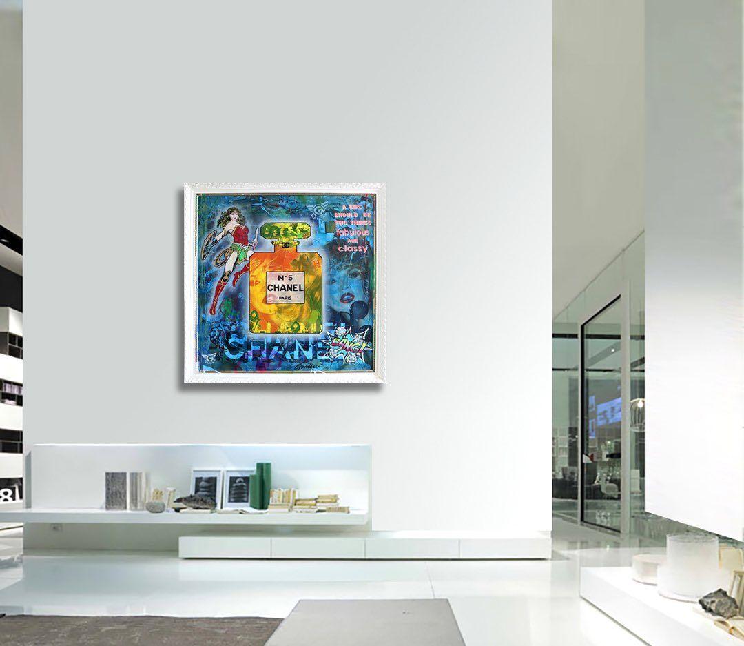 Kate Moss Chanel – fabelhaftes Gemälde, Acryl auf Leinwand (Pop-Art), Painting, von Gardani Art