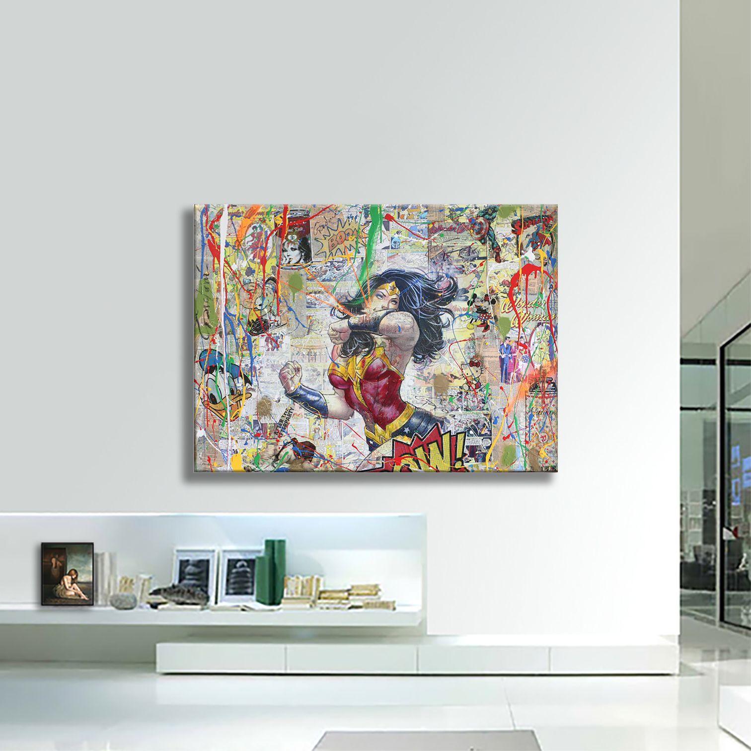 Wonder Woman, peinture, acrylique sur toile - Pop Art Painting par Gardani Art
