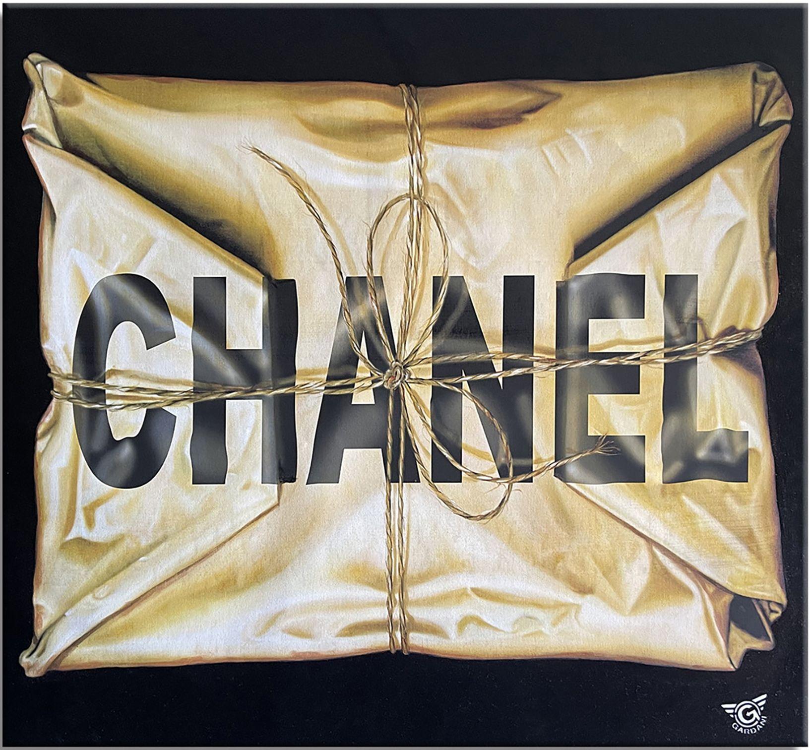 Enveloppé avec Chanel noir, Peinture, Huile sur toile - Painting de Gardani Art