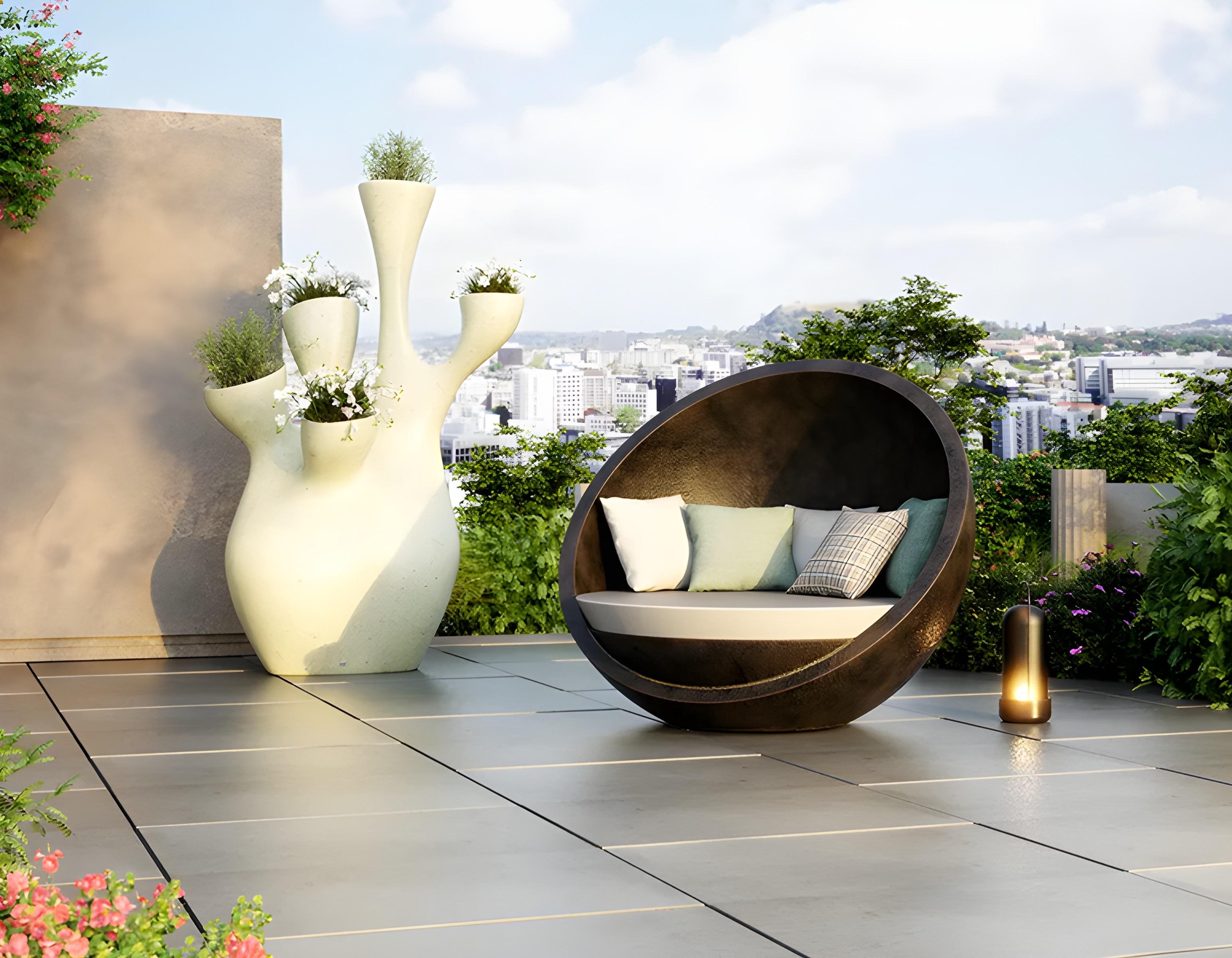 Gartenbett in mattem Weiß lackiert mit Sonnenschirmstoff (21. Jahrhundert und zeitgenössisch) im Angebot