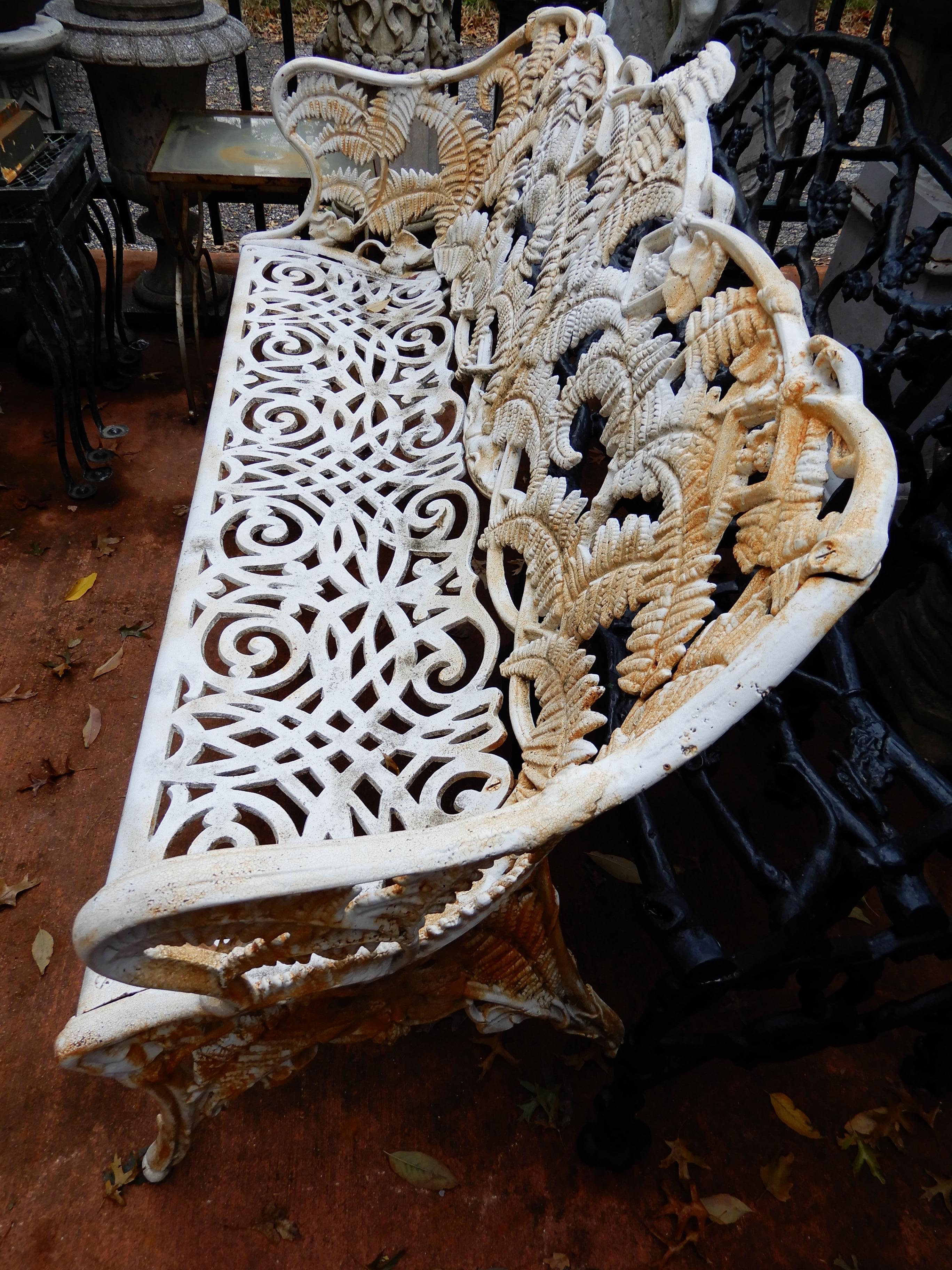 Garden Bench Cast Iron Fern Pattern In Good Condition For Sale In Long Island, NY