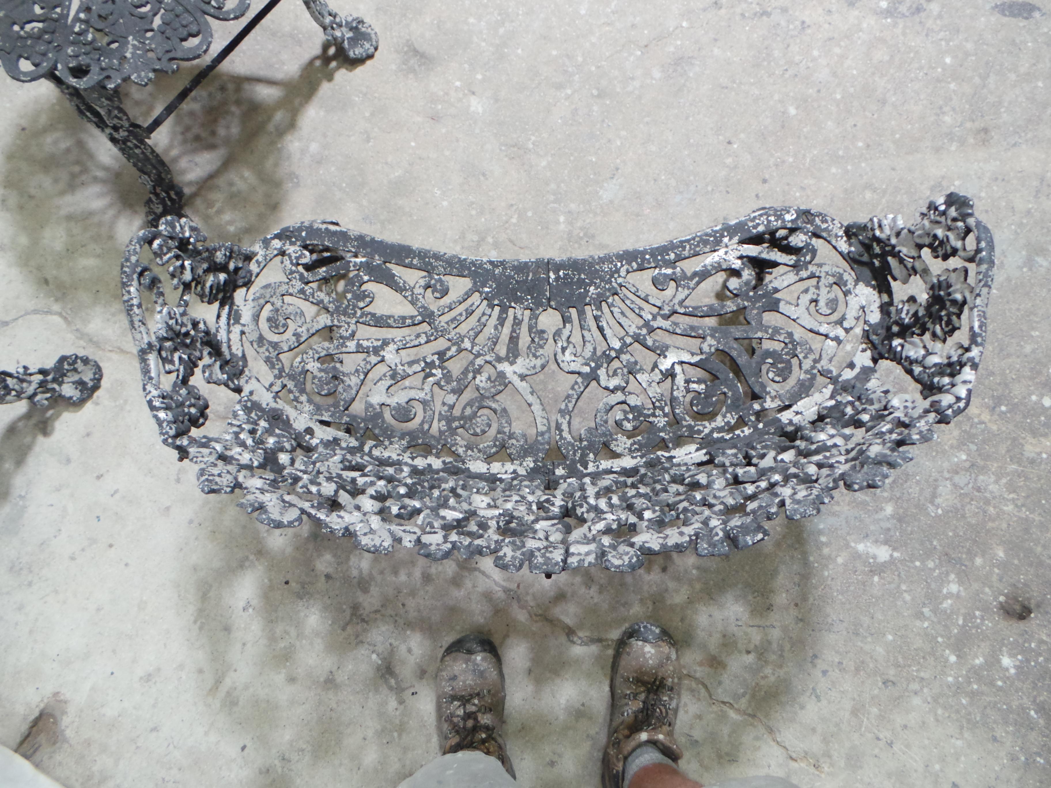 Garden Benches + Table Mid Century Aluminium For Sale 3